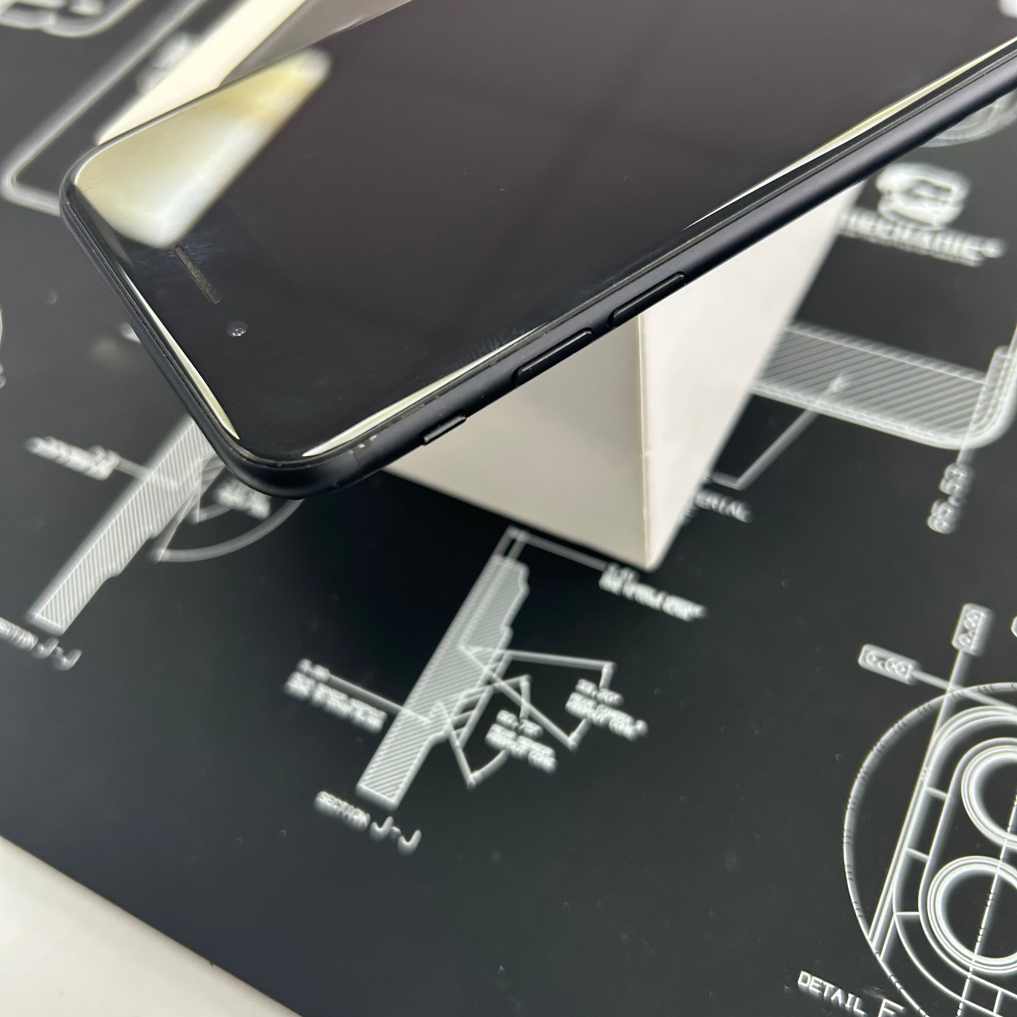 Apple iPhone 7 128GB Black Unlocked