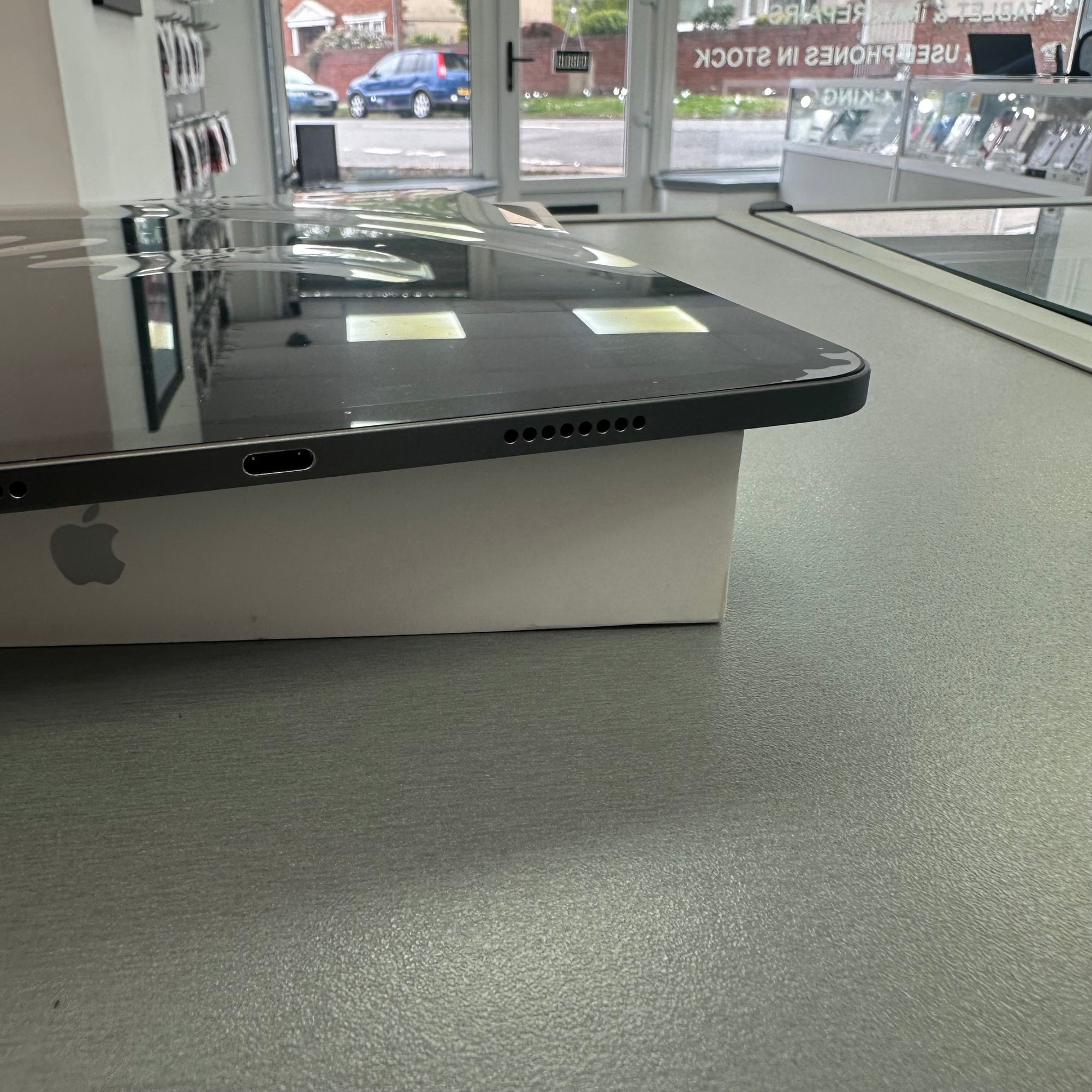 Apple iPad Pro 11 inch (3rd Gen) 128GB Space Grey Wi-Fi Only