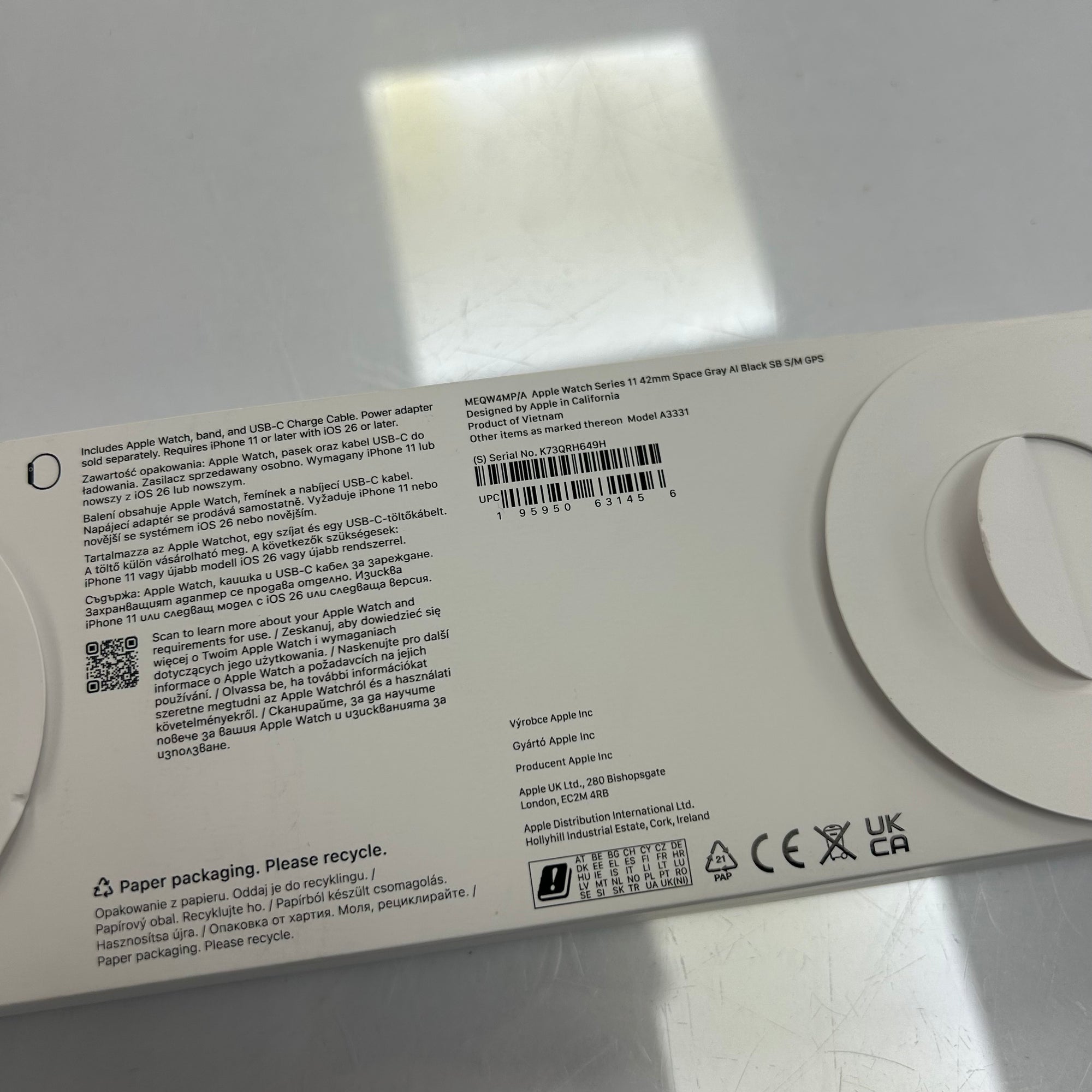 Ex Display Apple Watch Series 11, 42mm GPS Space Gray Aluminium Black Sports Band