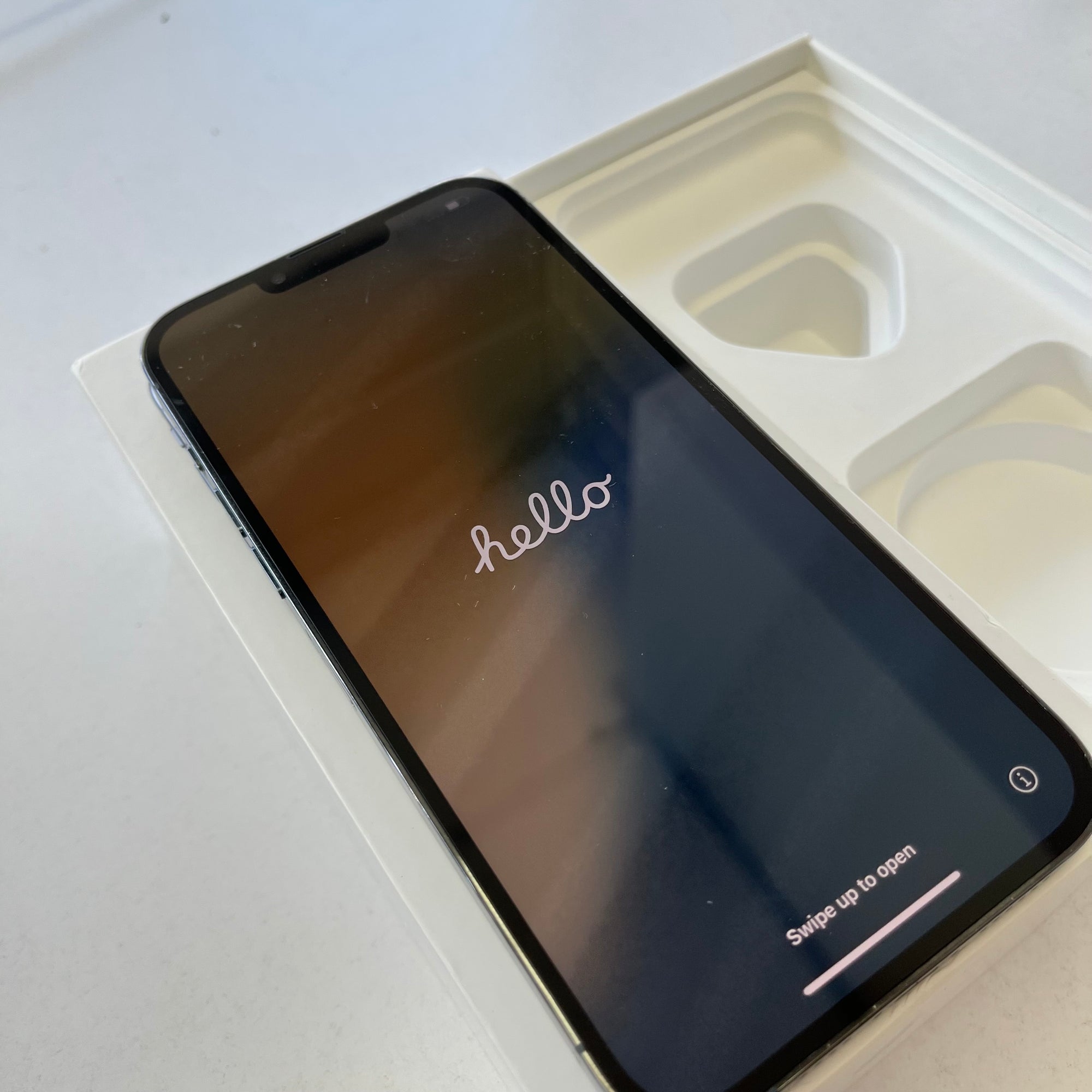 Apple iPhone 13 Pro Max 128GB Sierra Blue - 100% Battery Health