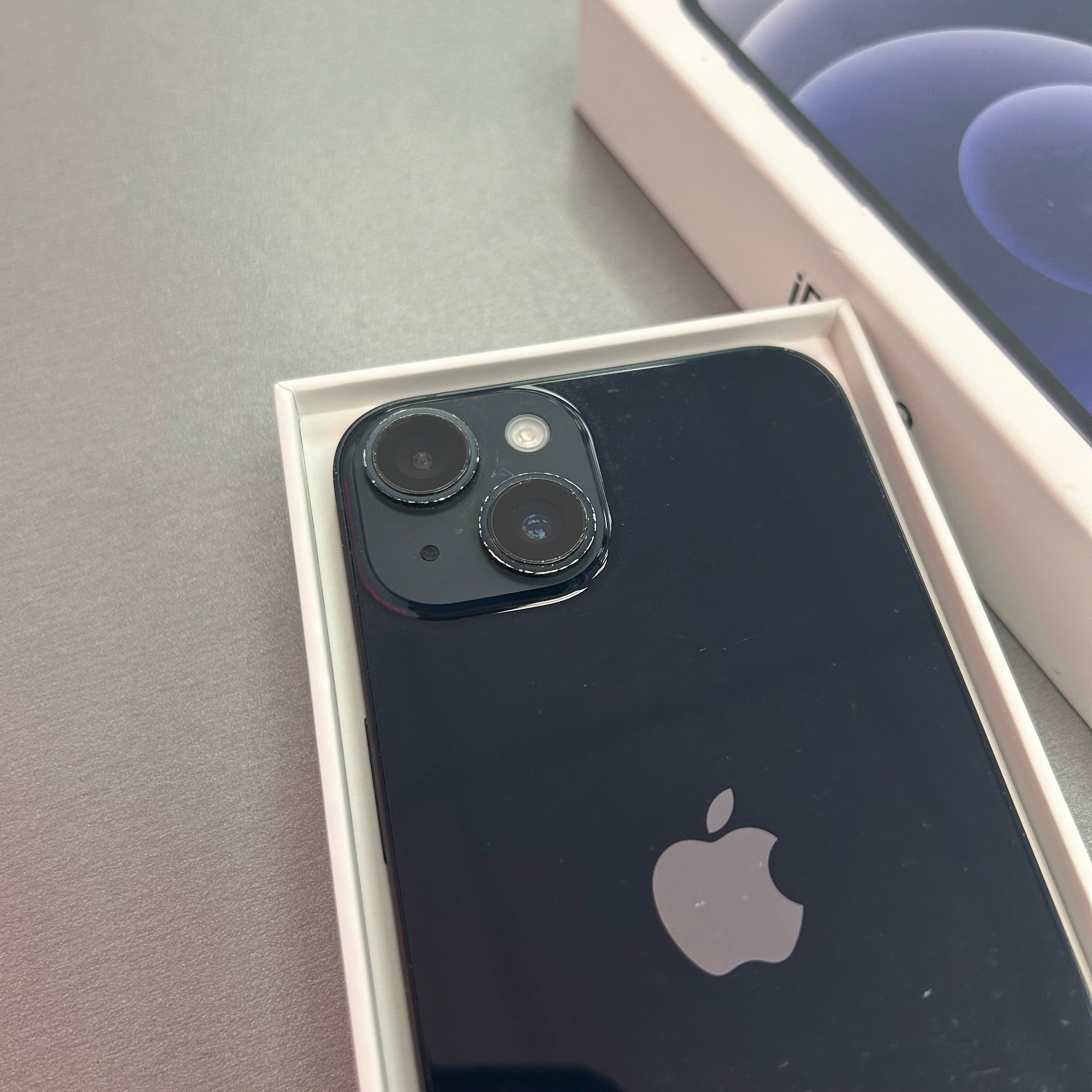 Apple iPhone 13 128GB Midnight 100% Battery Health