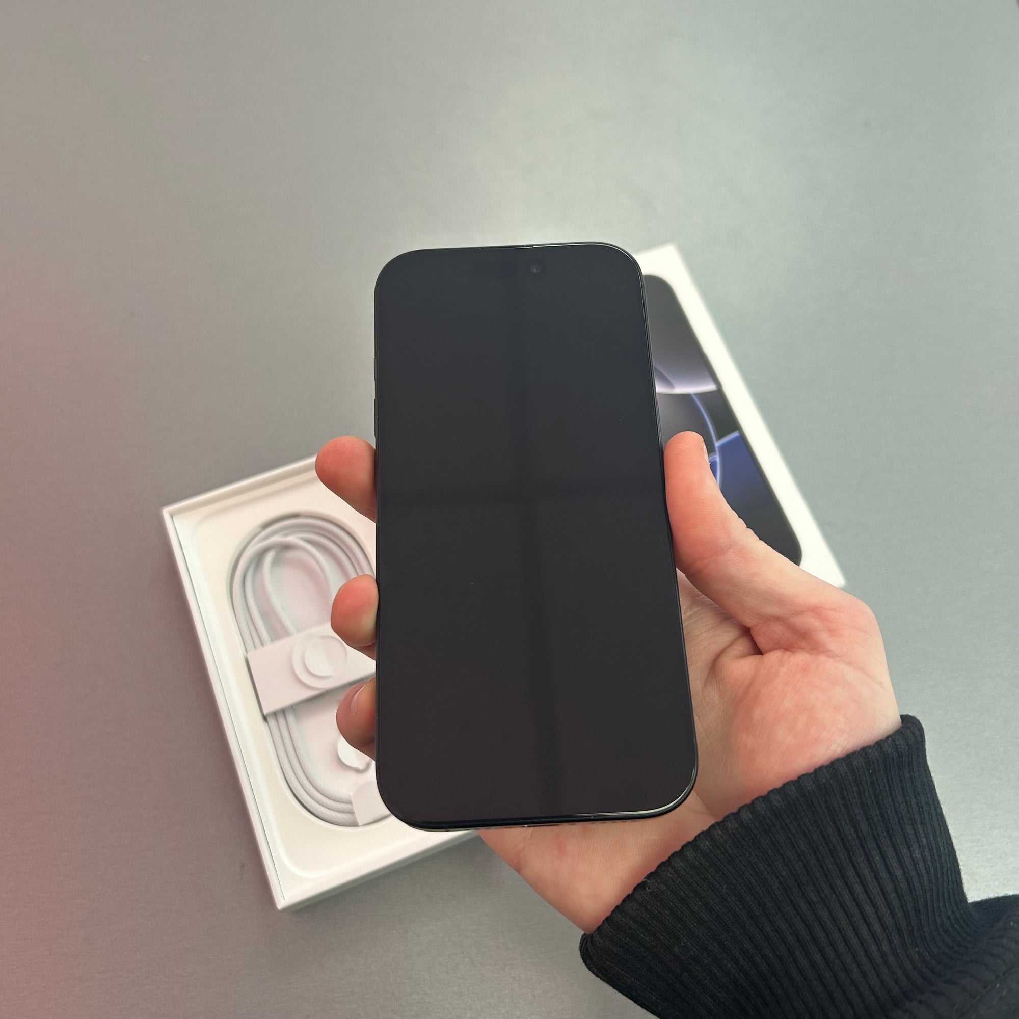 Apple iPhone 16 Pro Black Titanium 128GB - Original 100% Battery Health