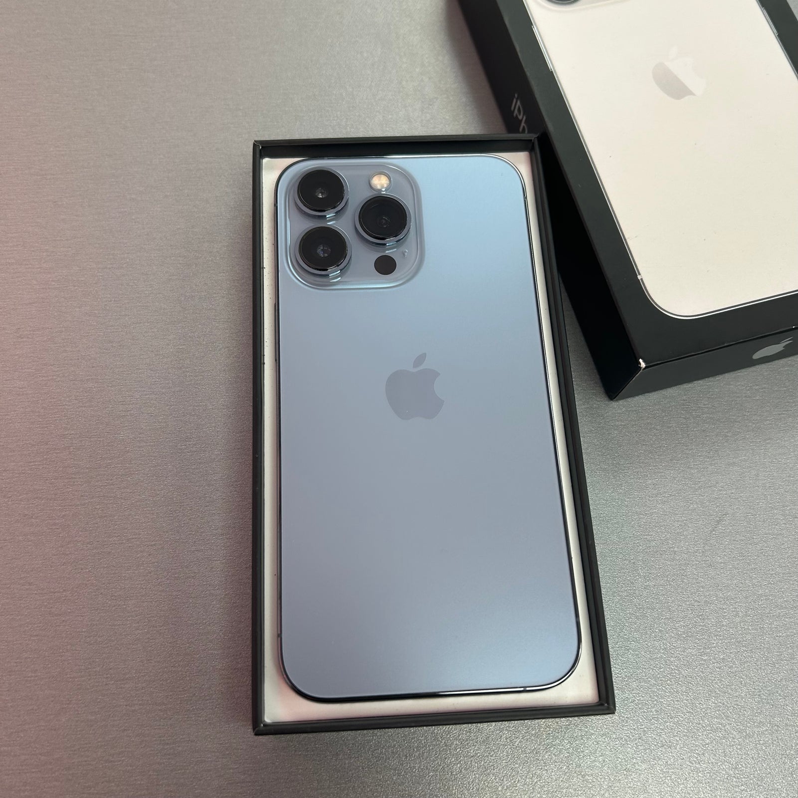 Apple iPhone 13 Pro 128GB Sierra Blue - 100% Battery Health