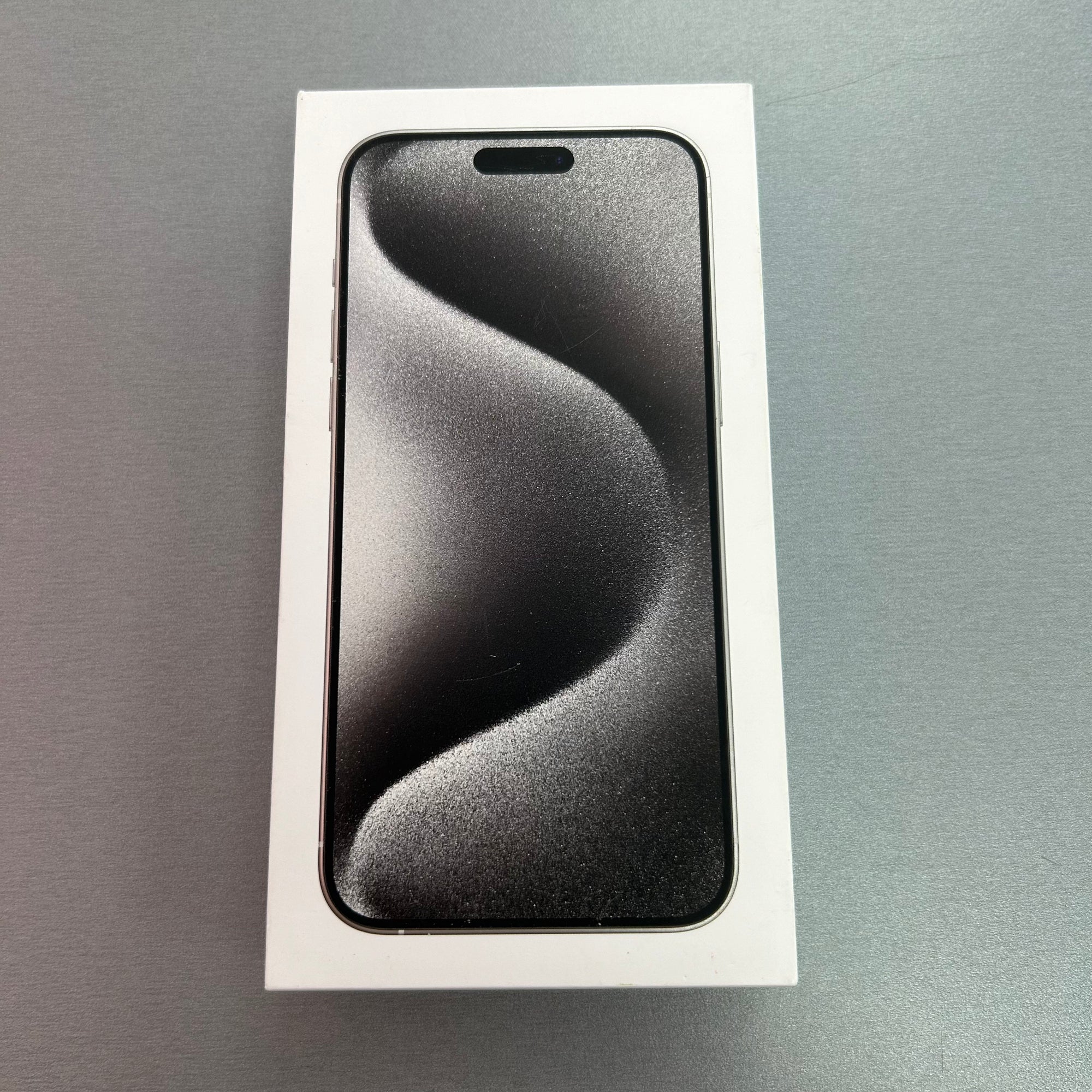 Apple iPhone 15 Pro Max 256GB White Titanium- 100% Battery Health