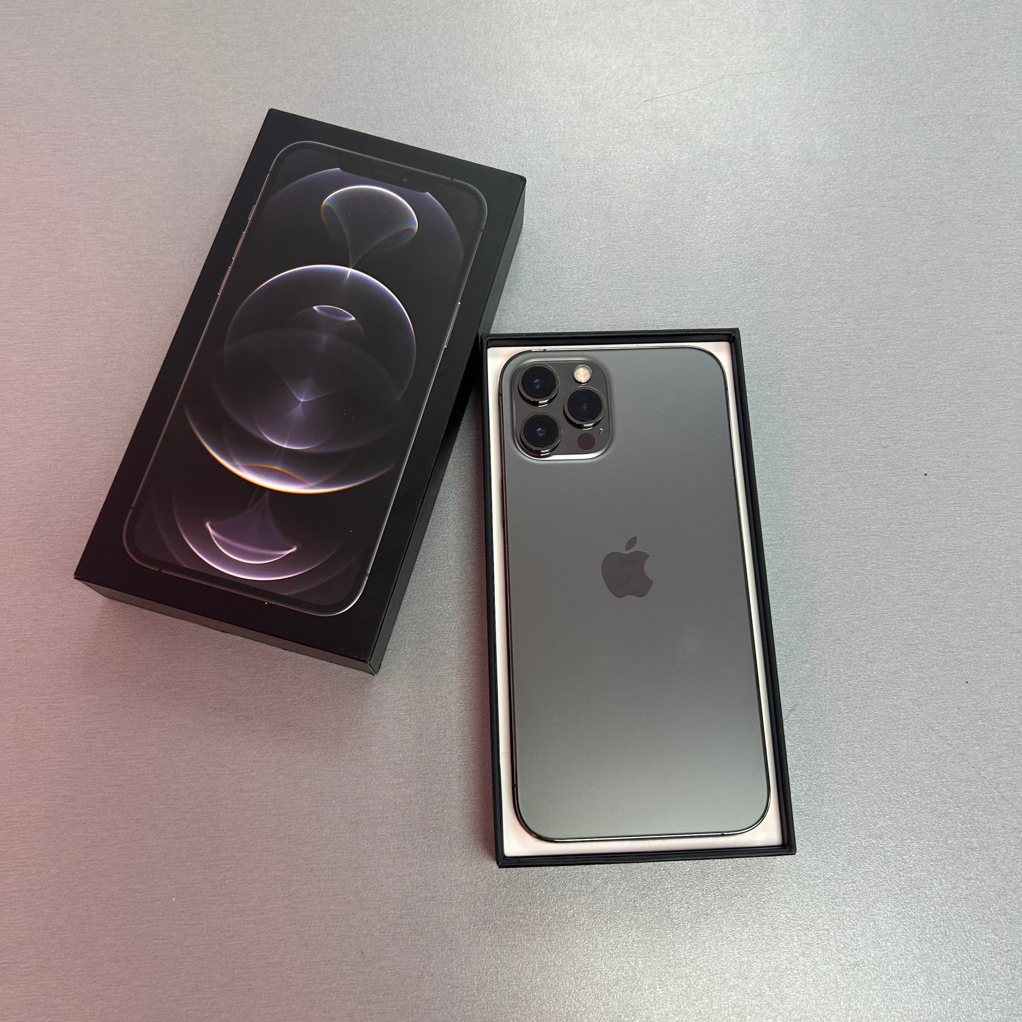 Apple iPhone 12 Pro Max 512GB Graphite - 98% Battery Health