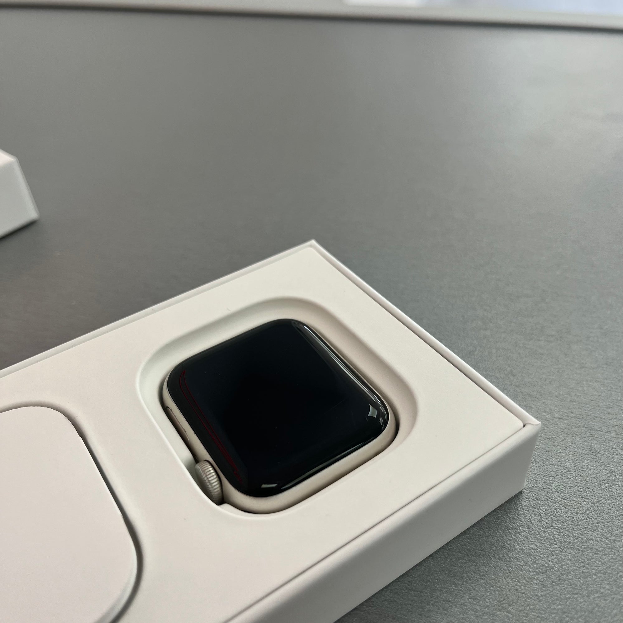 Apple Watch SE 2022 (2nd Gen) - Wi-Fi and Cellular
