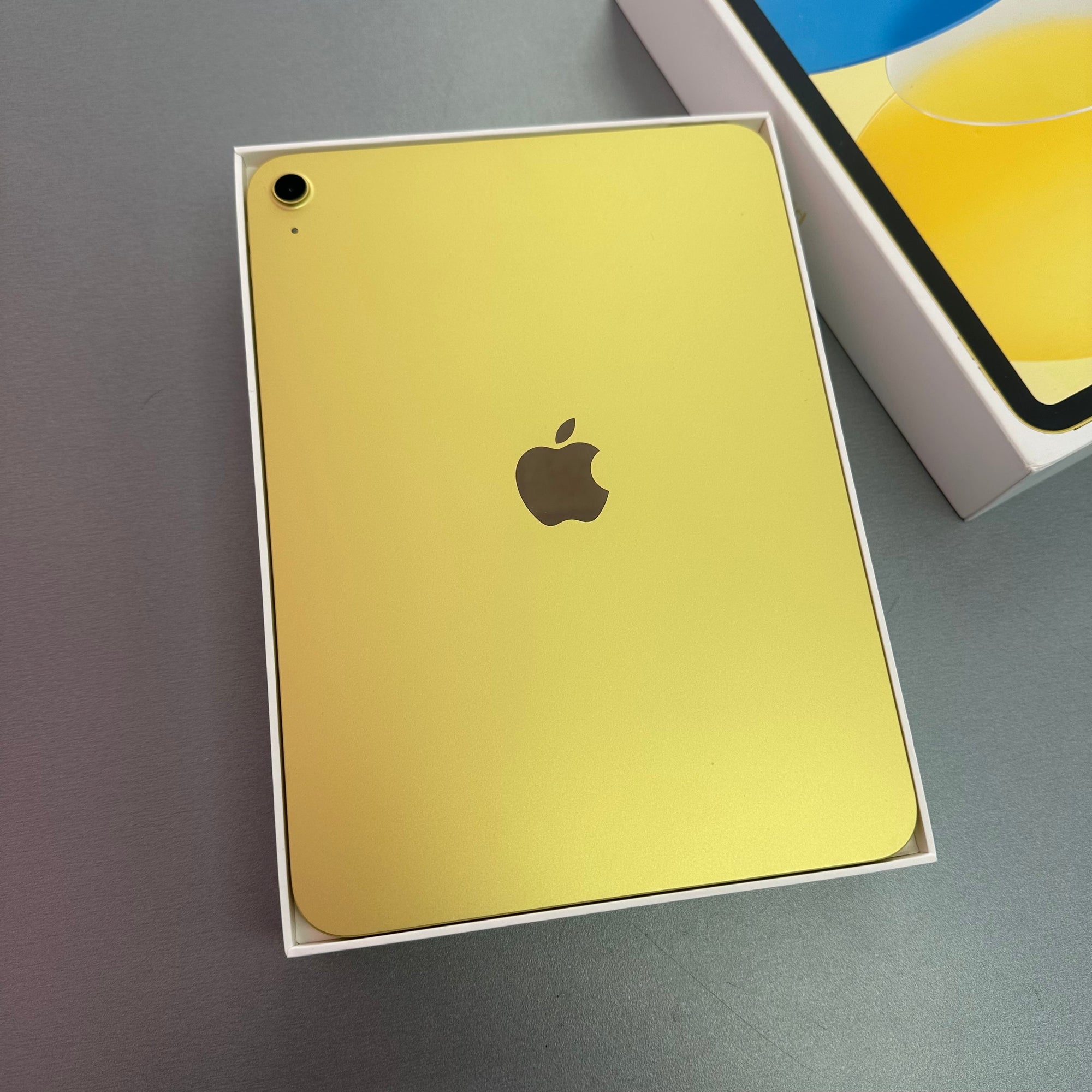Apple iPad 11th Generation 128GB Wi-Fi Yellow A16 - 5 Charge Cycles &amp; Long Apple Warranty