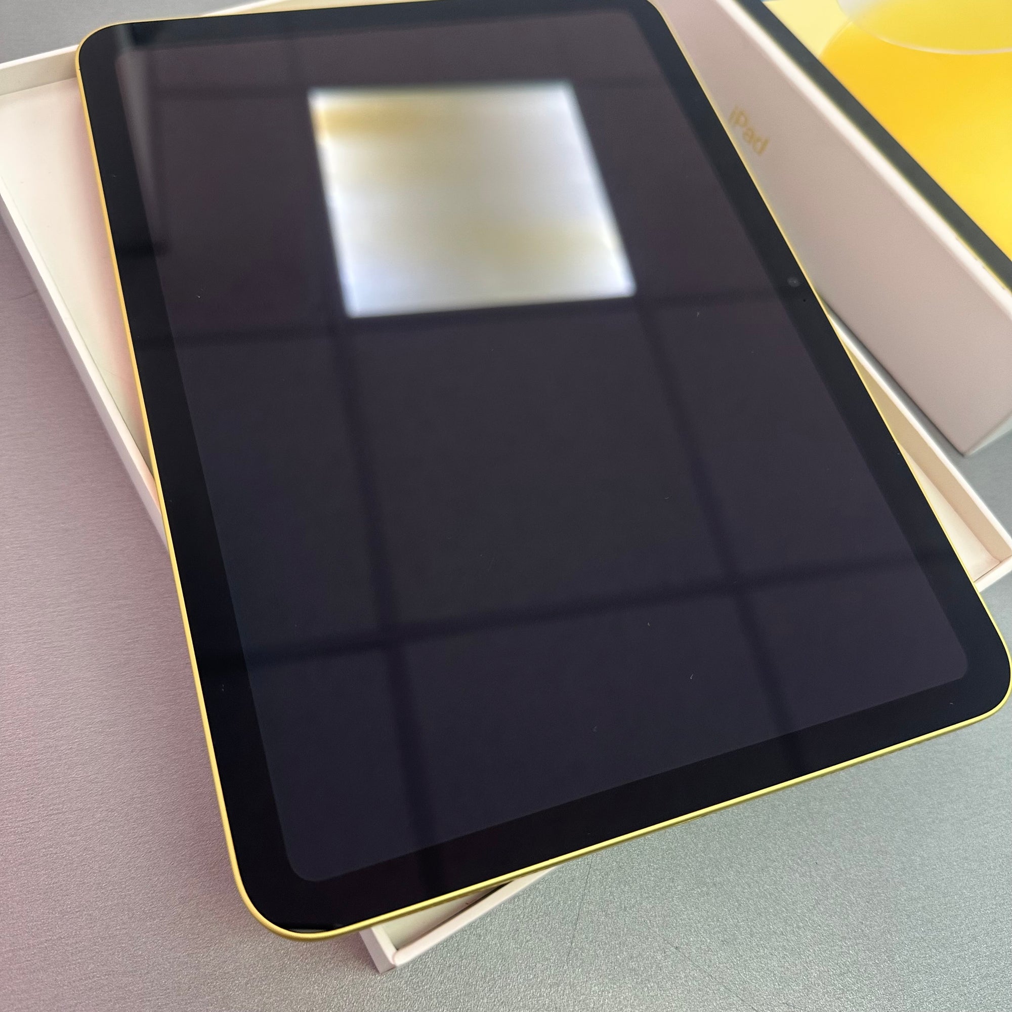 Apple iPad 11th Generation 128GB Wi-Fi Yellow A16 - 5 Charge Cycles &amp; Long Apple Warranty
