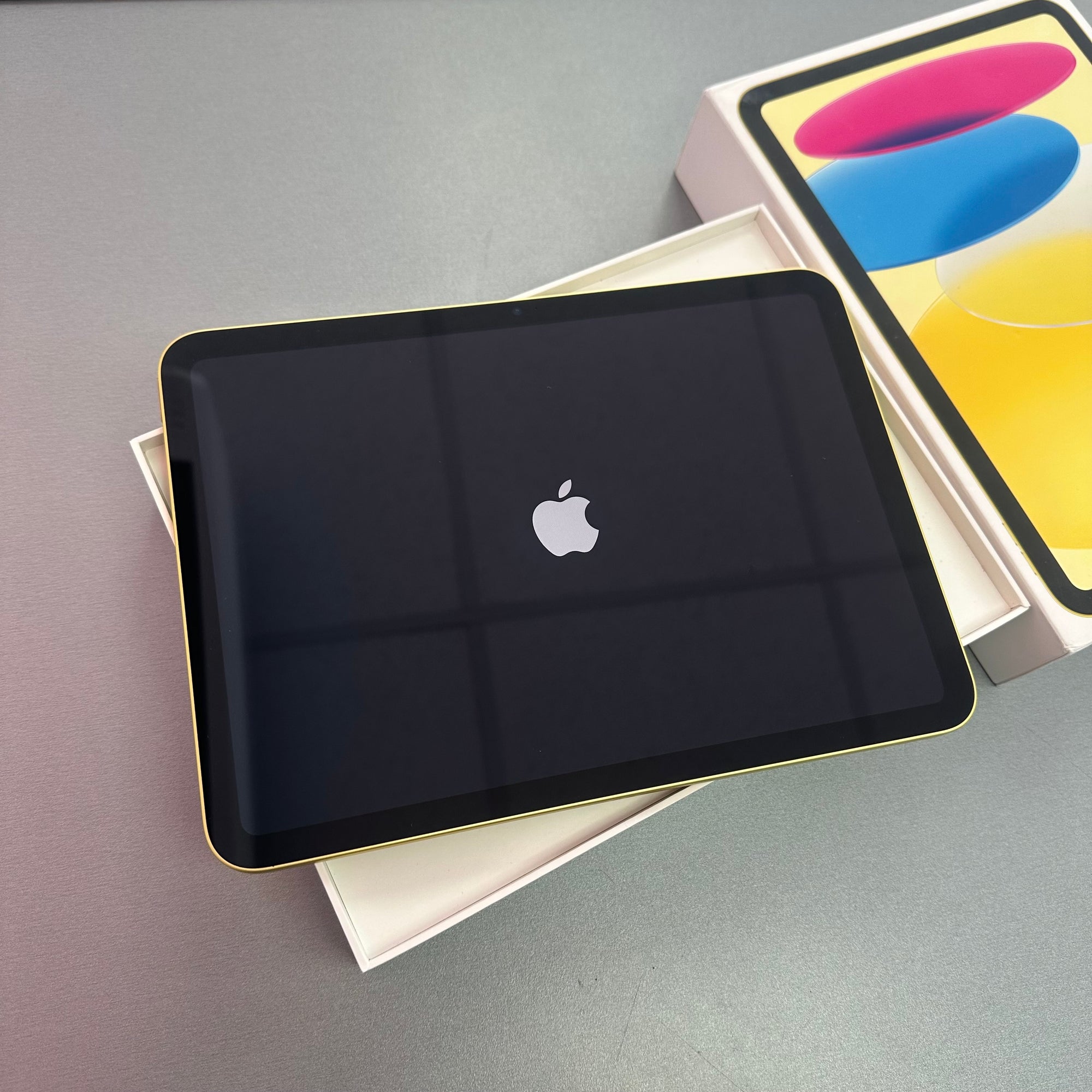 Apple iPad 11th Generation 128GB Wi-Fi Yellow A16 - 5 Charge Cycles &amp; Long Apple Warranty
