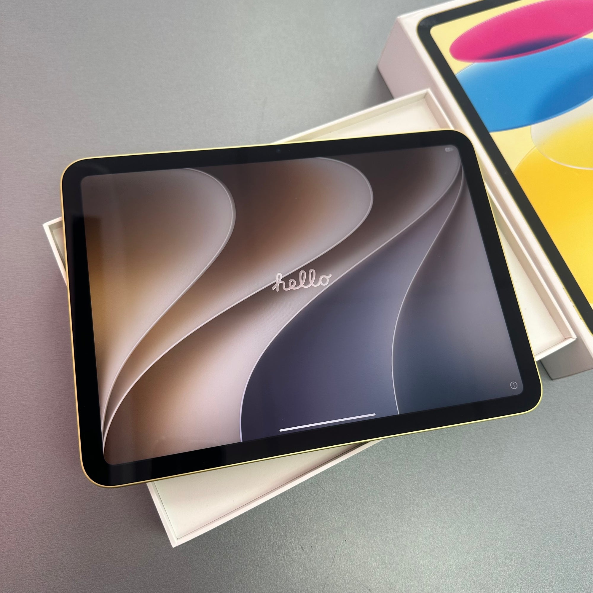 Apple iPad 11th Generation 128GB Wi-Fi Yellow A16 - 5 Charge Cycles &amp; Long Apple Warranty