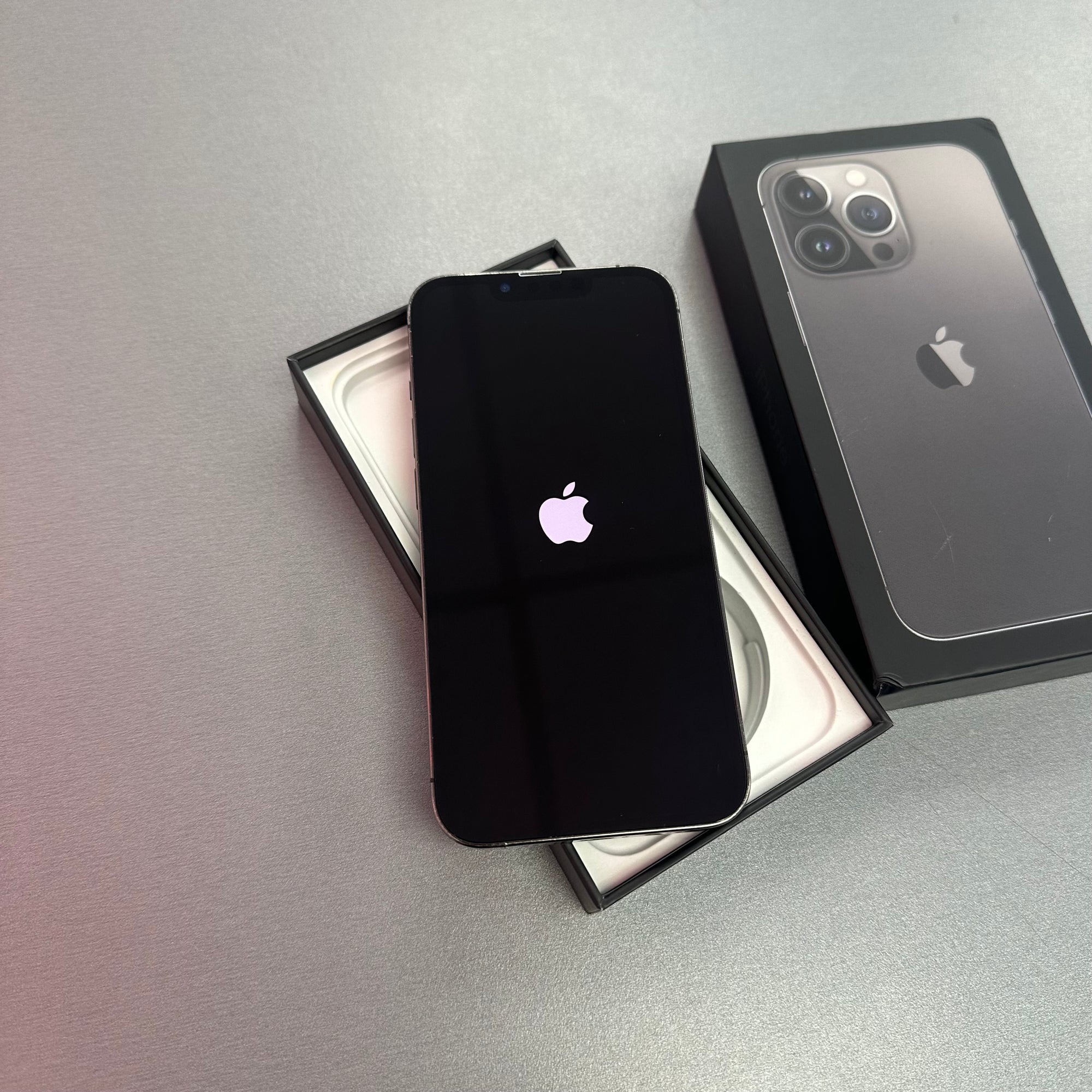 Apple iPhone 13 Pro 256GB Graphite - 100% Battery Health