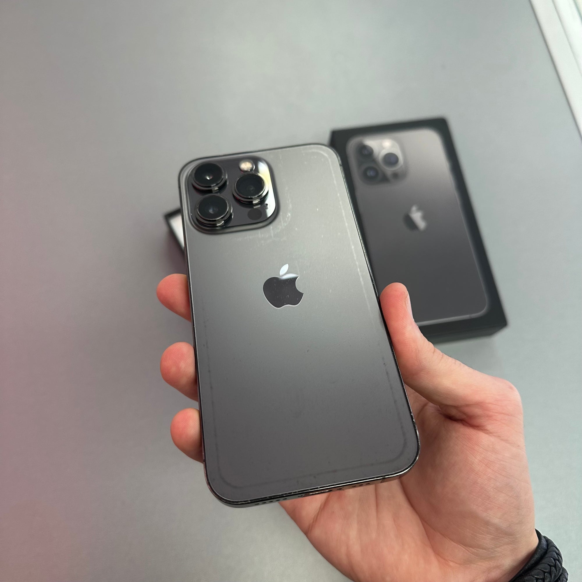 Apple iPhone 13 Pro 256GB Graphite - 100% Battery Health