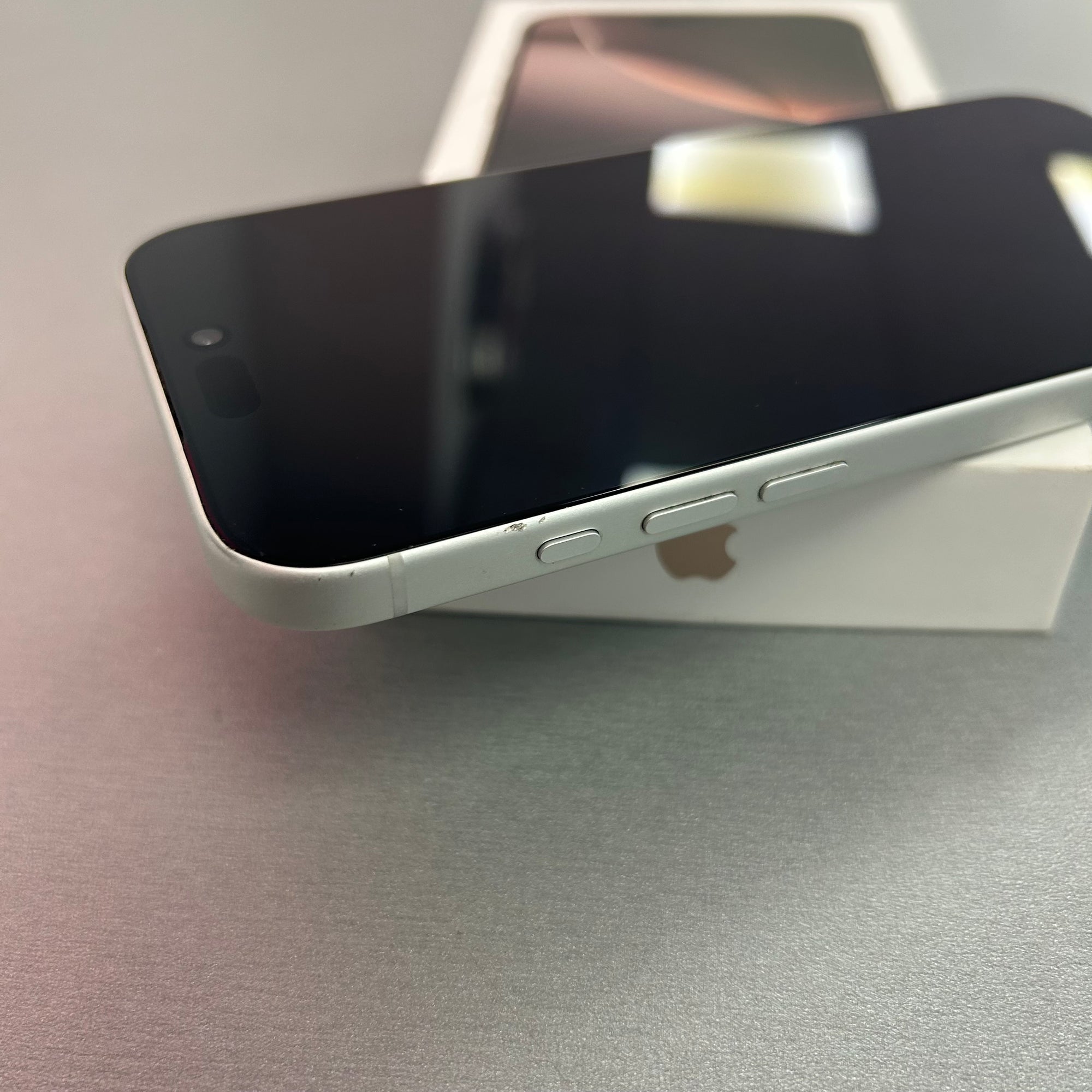 Apple iPhone 17 Pro Max 1TB Silver - 91% Battery Health