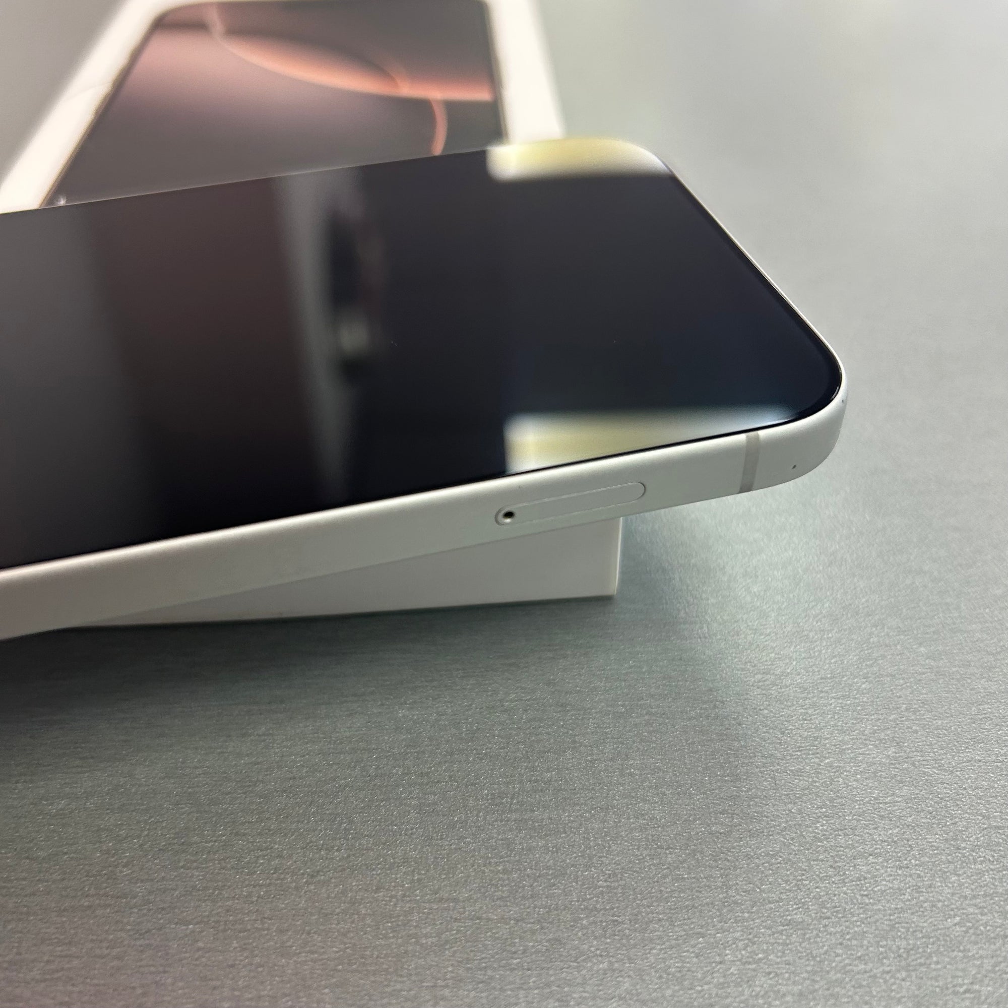 Apple iPhone 17 Pro Max 1TB Silver - 91% Battery Health