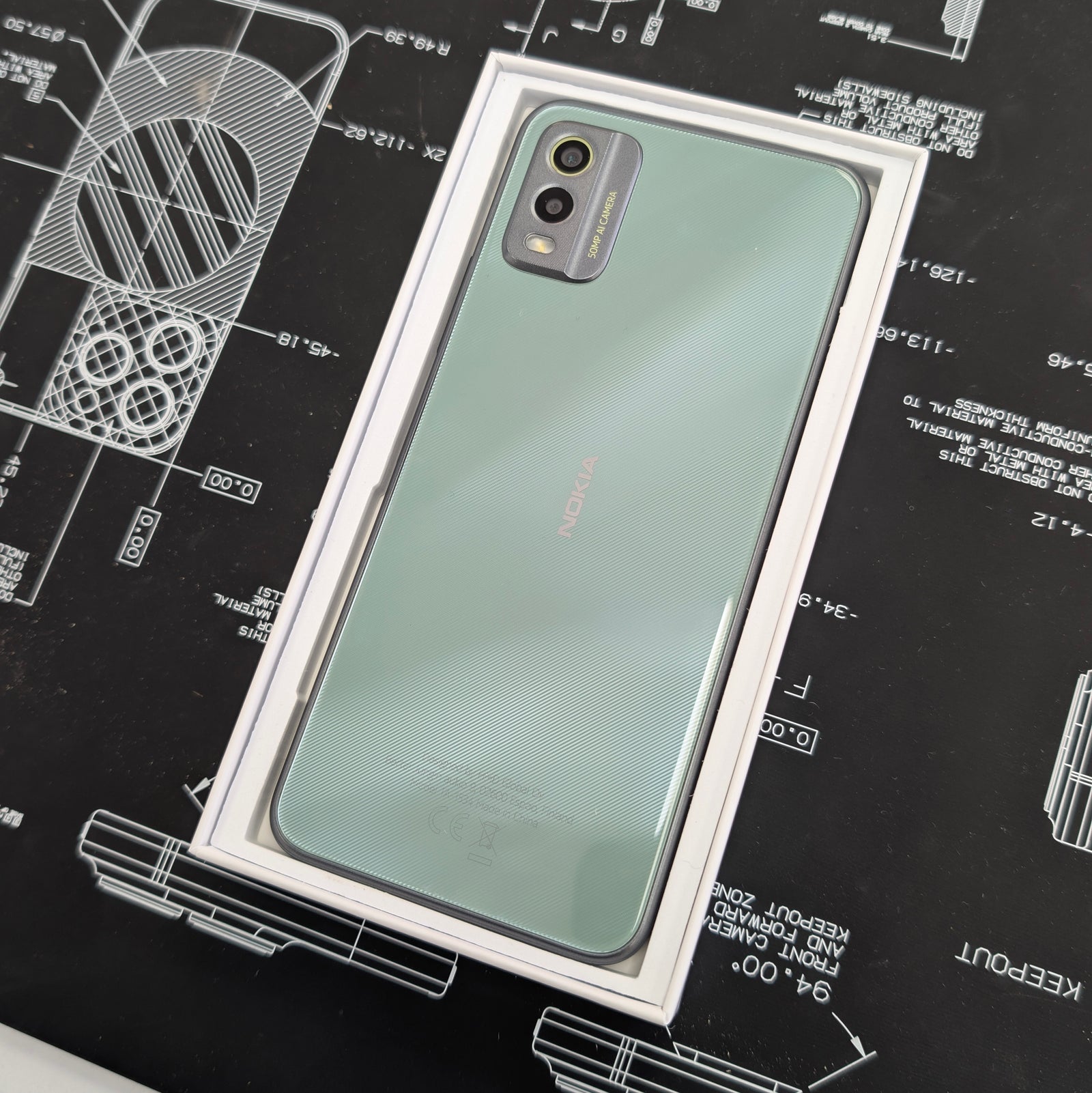 Nokia C32 - Android Phone - 128GB & Autumn Green