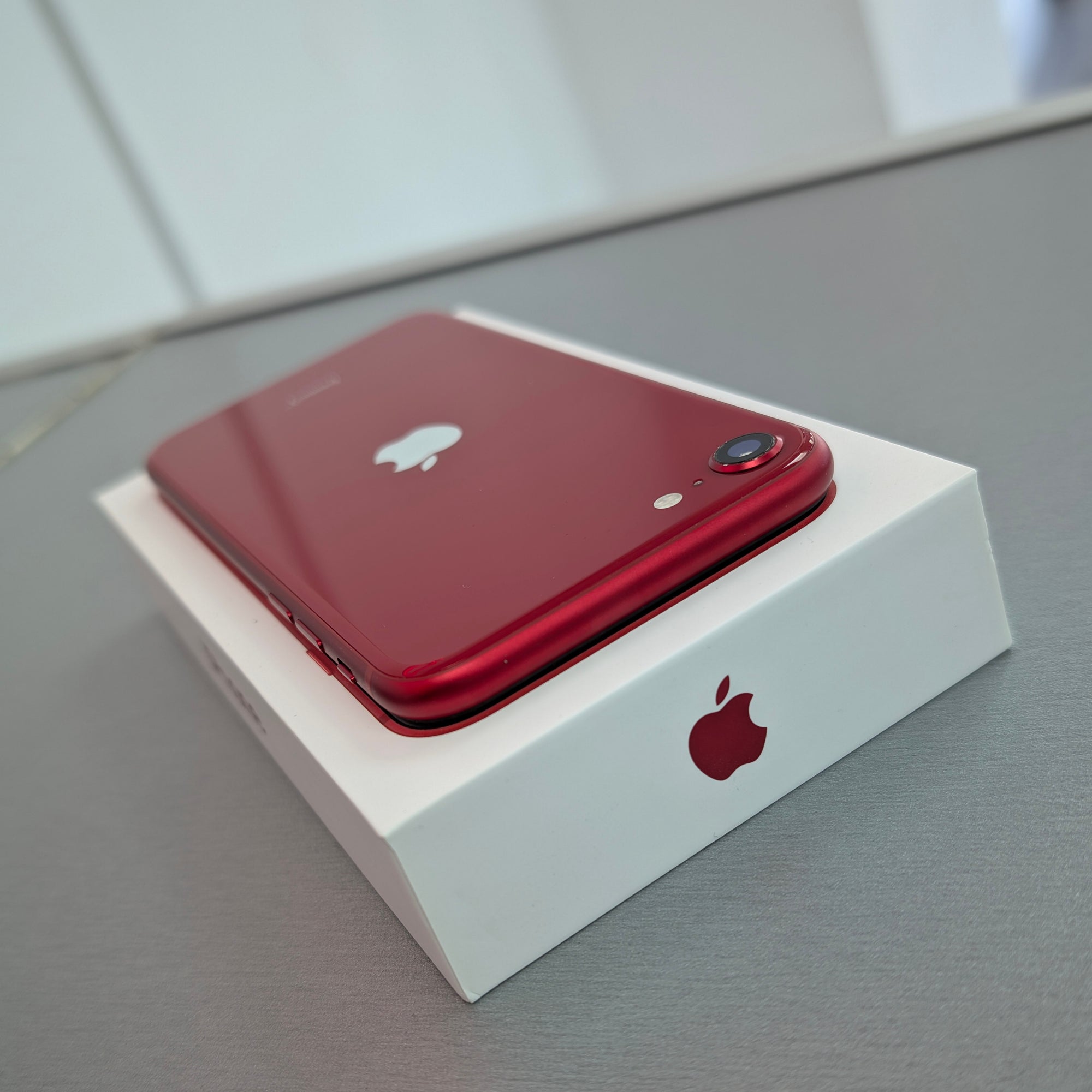 iPhone SE 3rd Generation (2022) 128GB Product Red 100% Battery Health