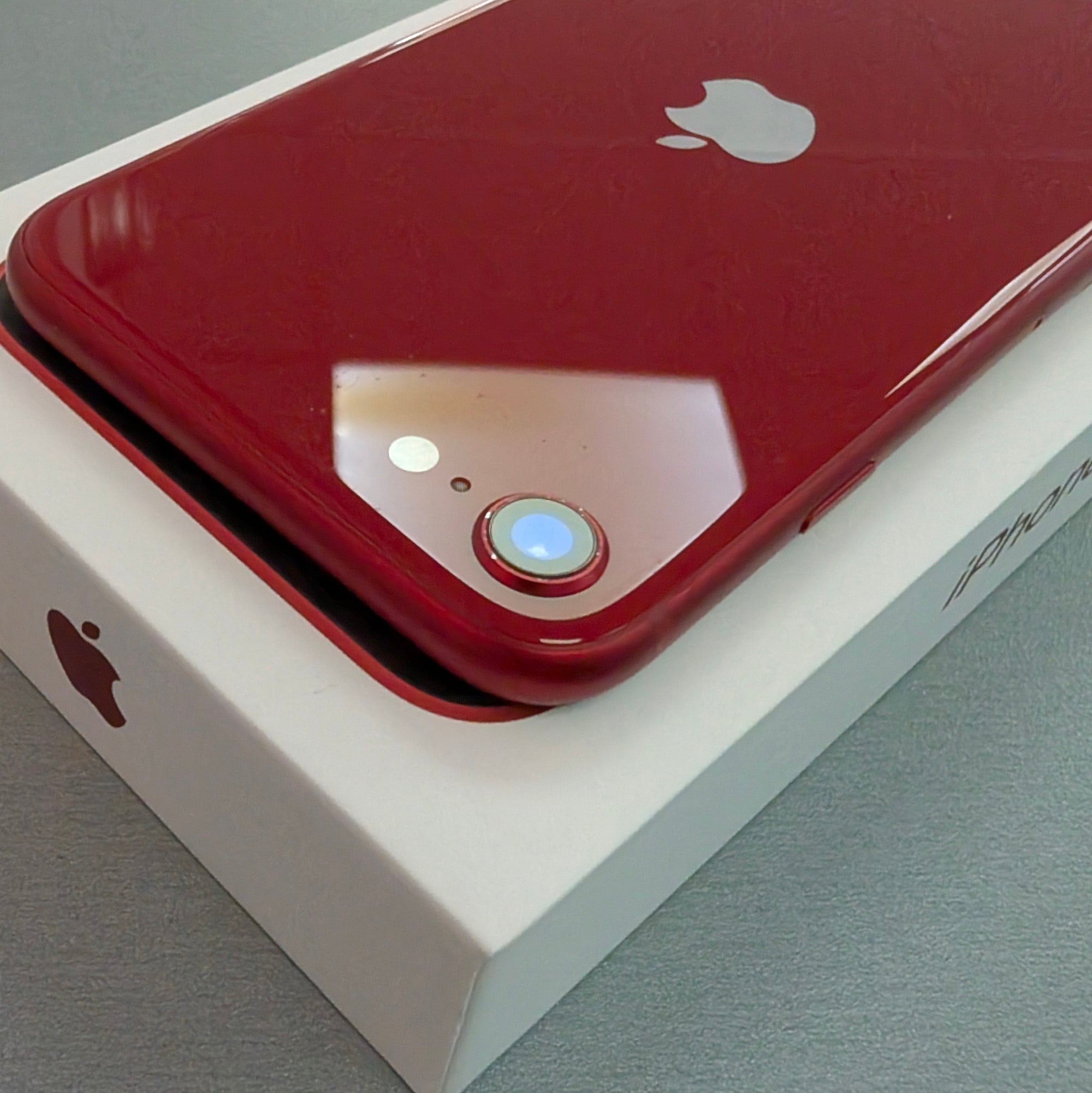 iPhone SE 3rd Generation (2022) 128GB Product Red 100% Battery Health