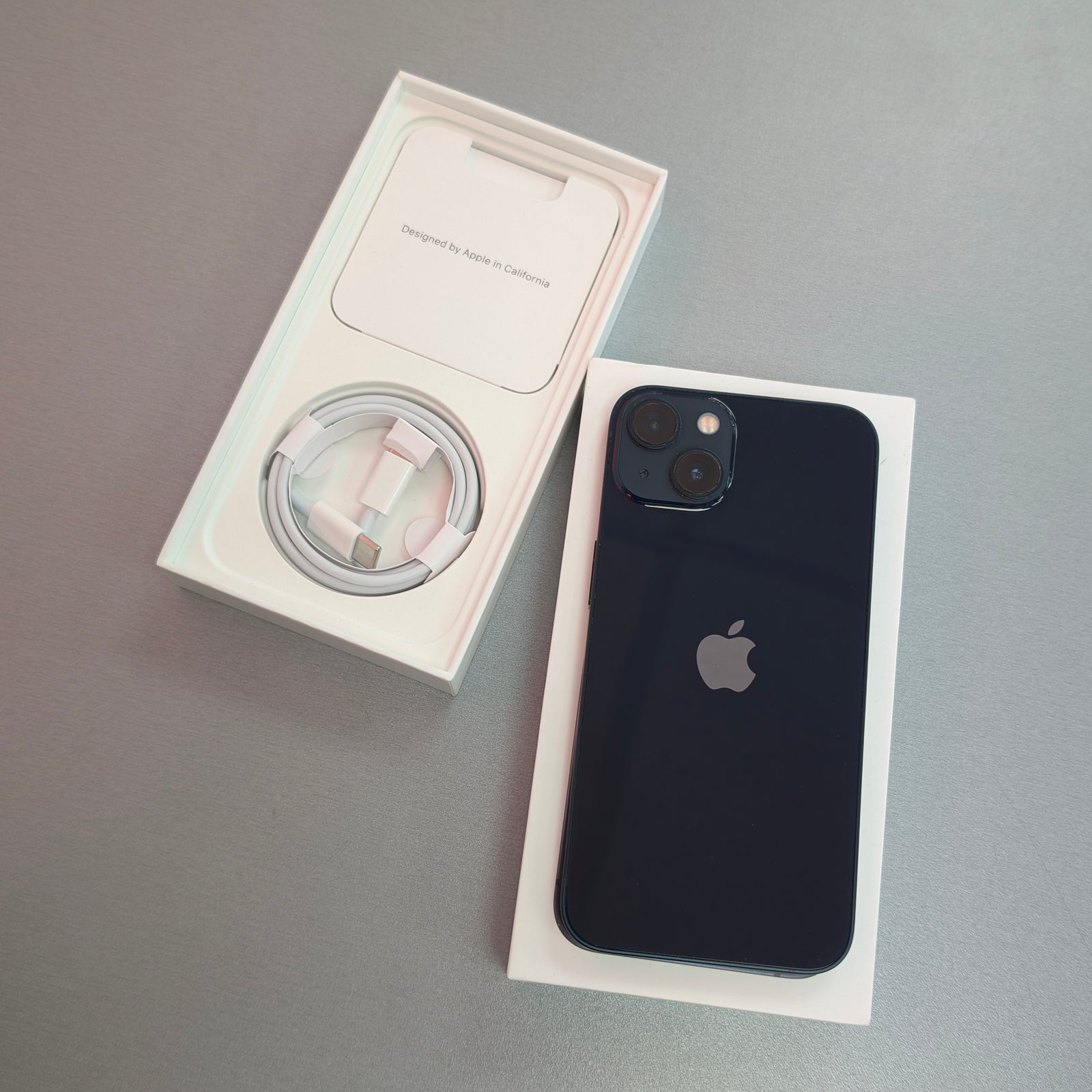 Apple iPhone 13 128GB Midnight 100% Battery