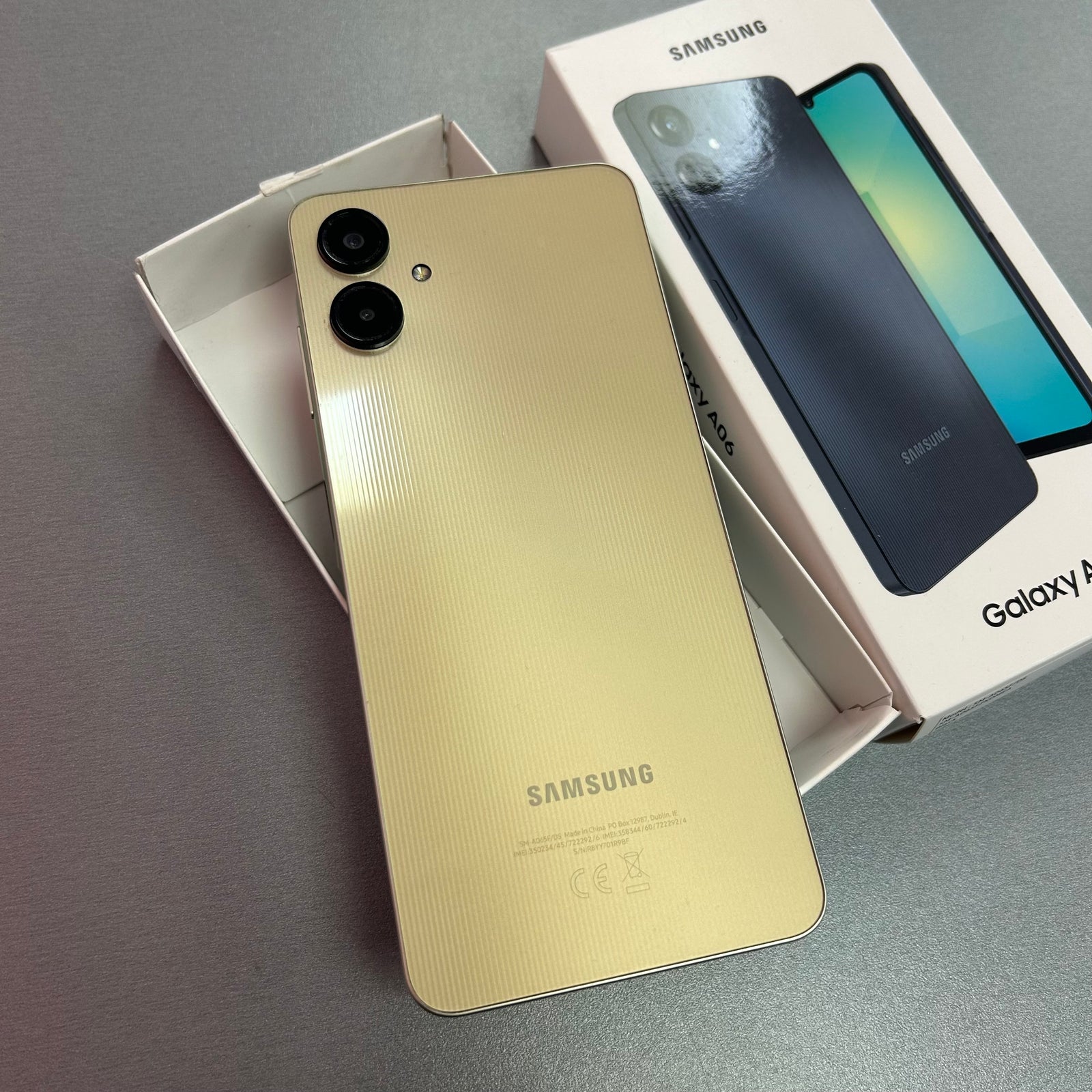 Samsung Galaxy A06 Gold 64GB
