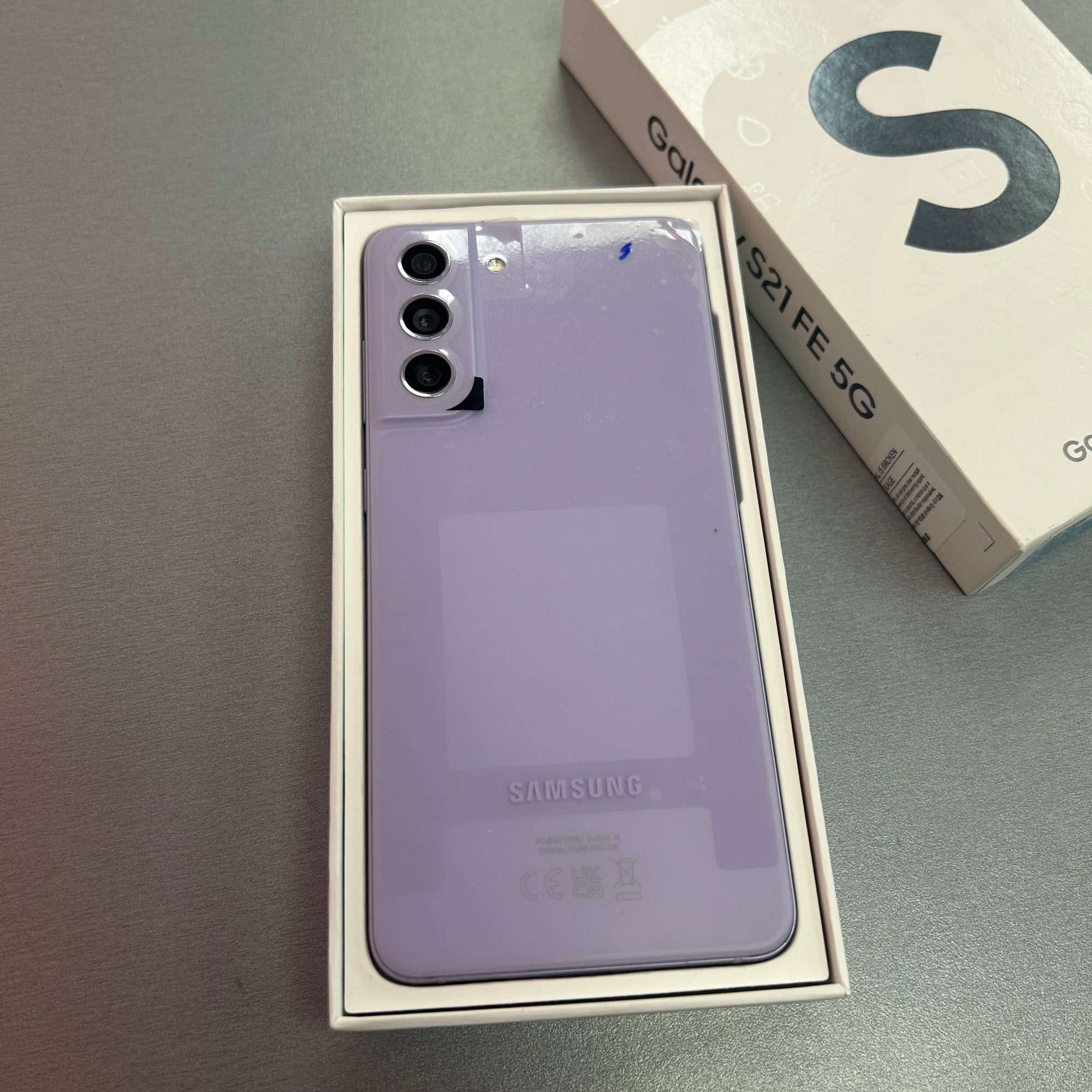 Samsung Galaxy S21 FE - Purple & 128GB