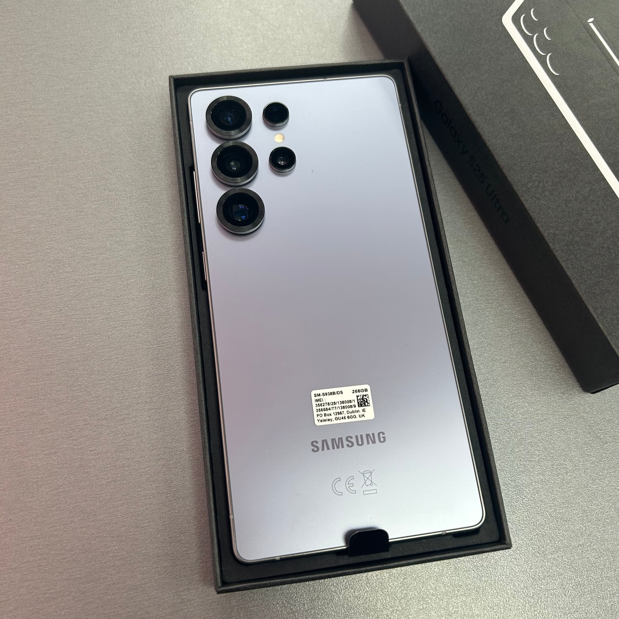 Samsung Galaxy S25 Ultra 256GB Titanium Silverblue - Excellent Condition