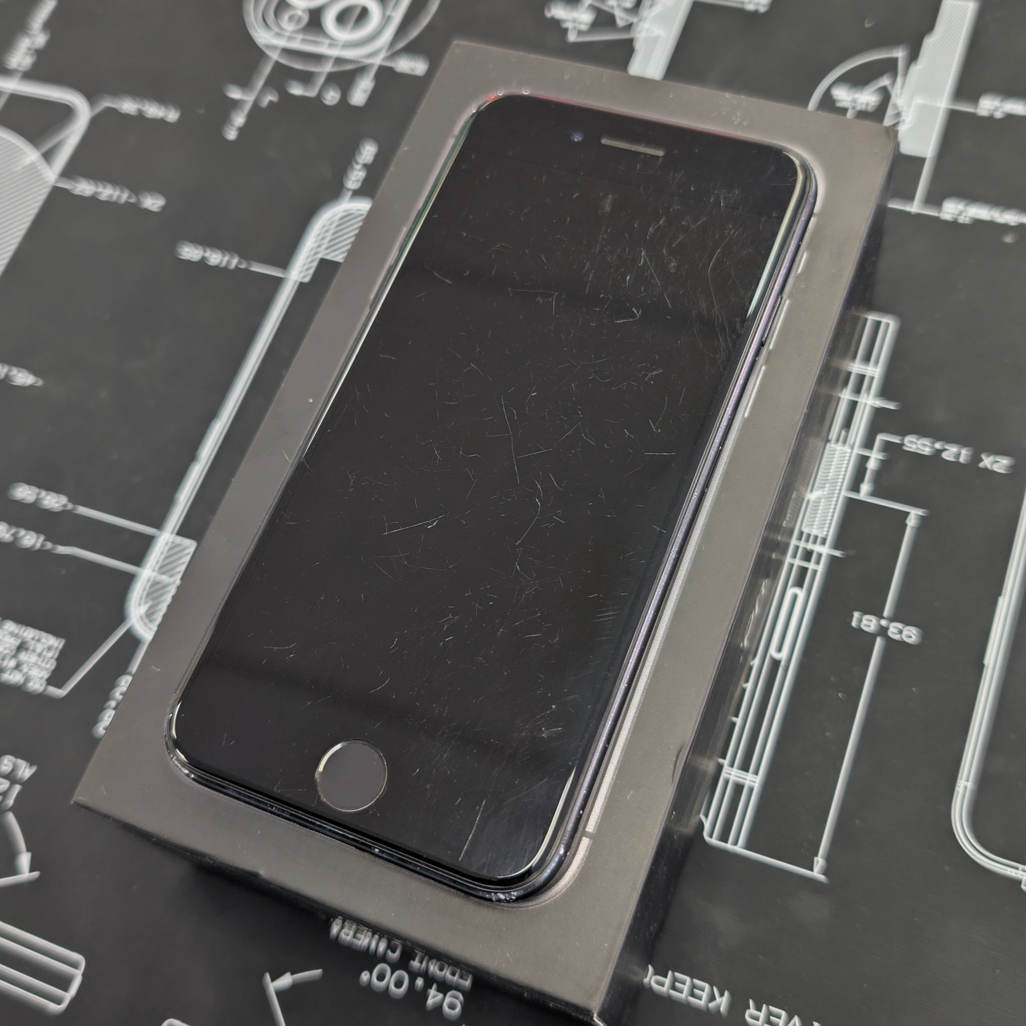 Apple iPhone SE 2020 64GB Black Unlocked GRADE C