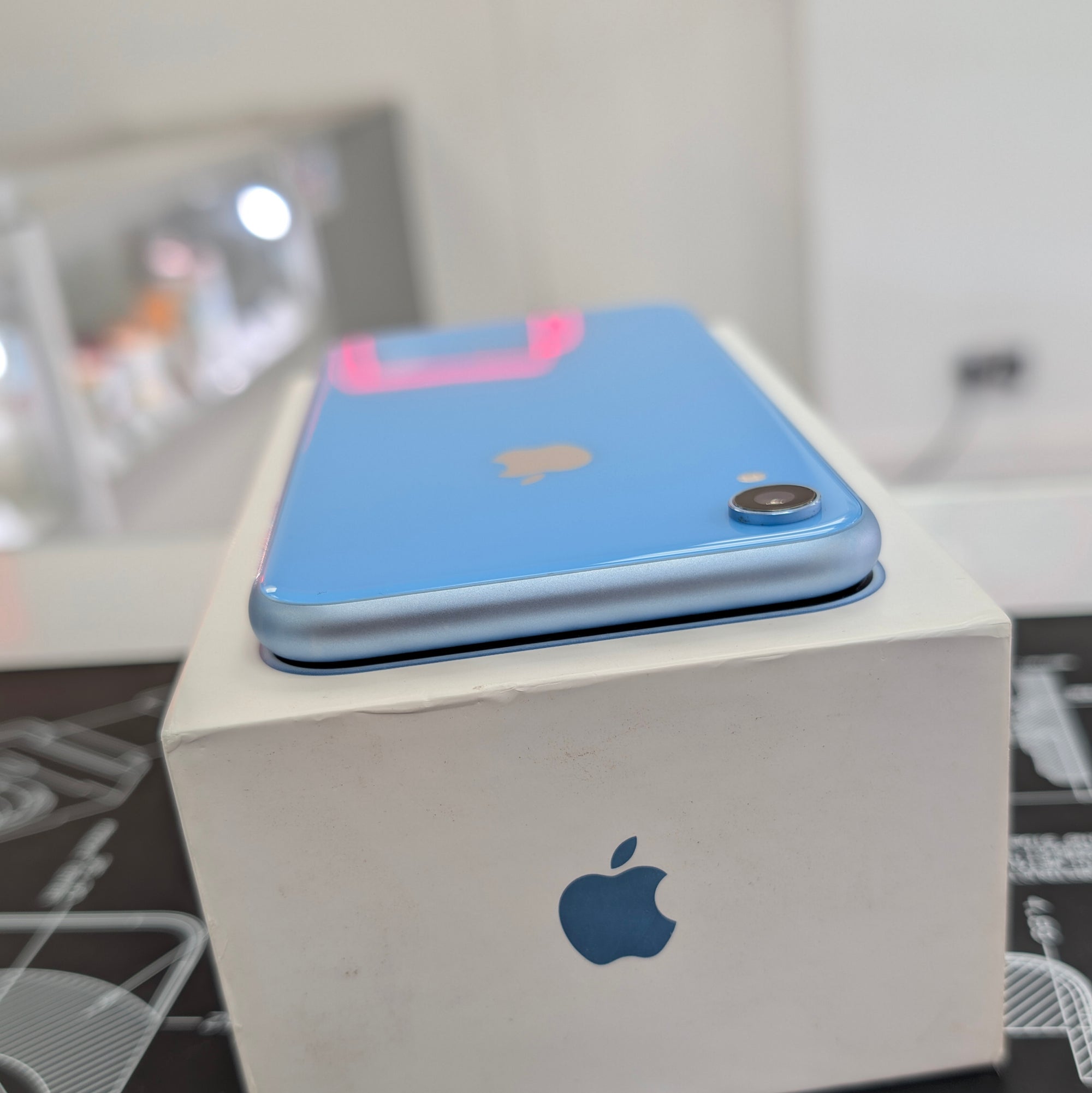Apple iPhone XR 128GB Blue 100% Battery Health