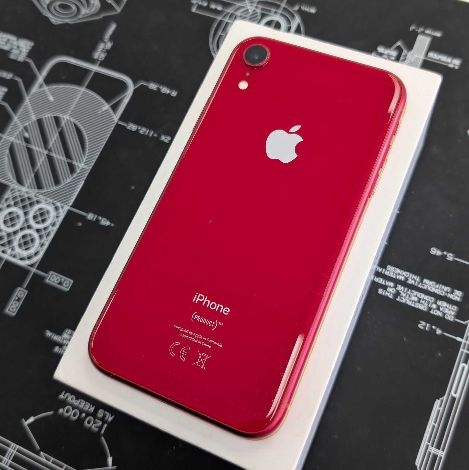 Apple iPhone XR 64GB Product Red Unlocked