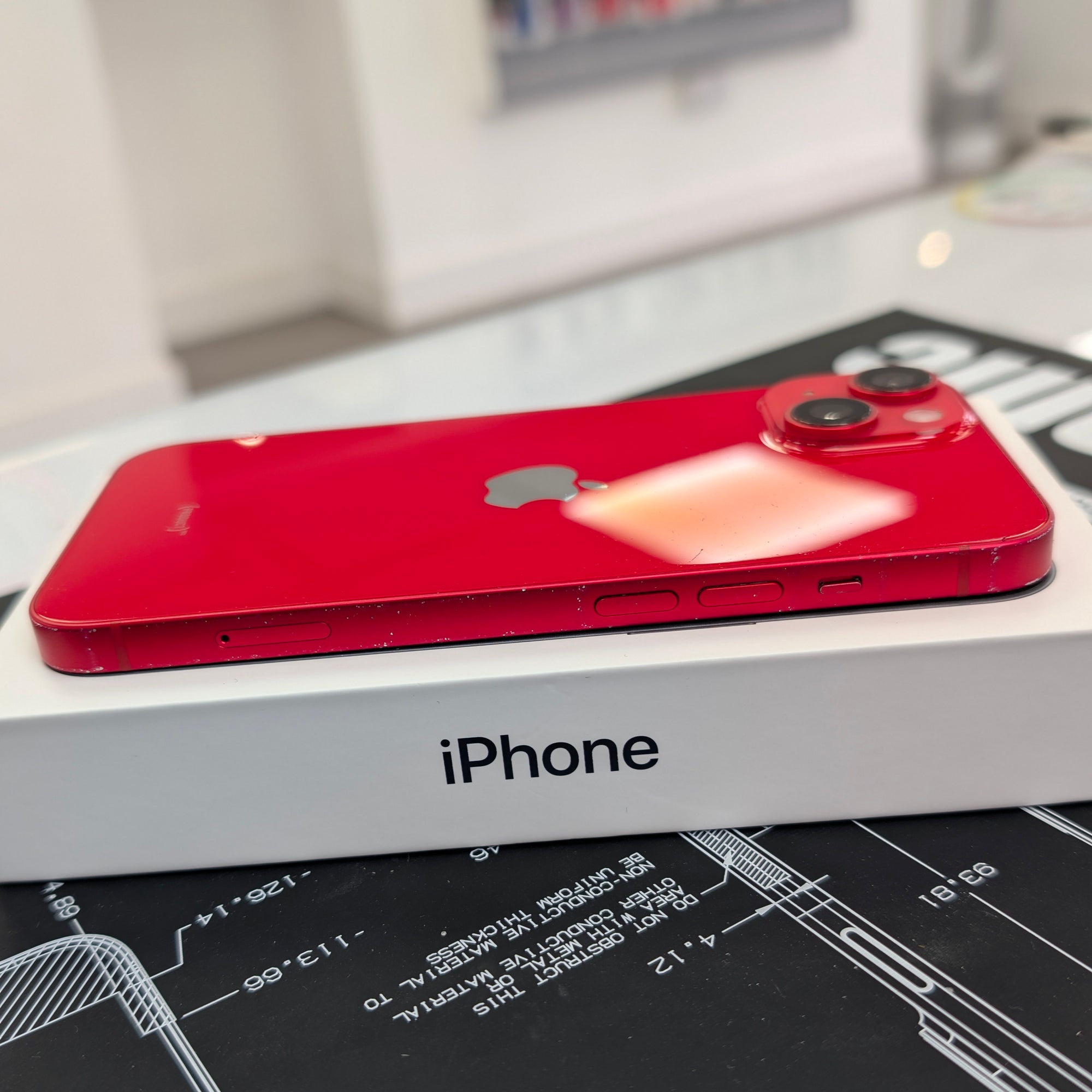 Apple iPhone 14 128GB - Red &amp; 100% Battery Health