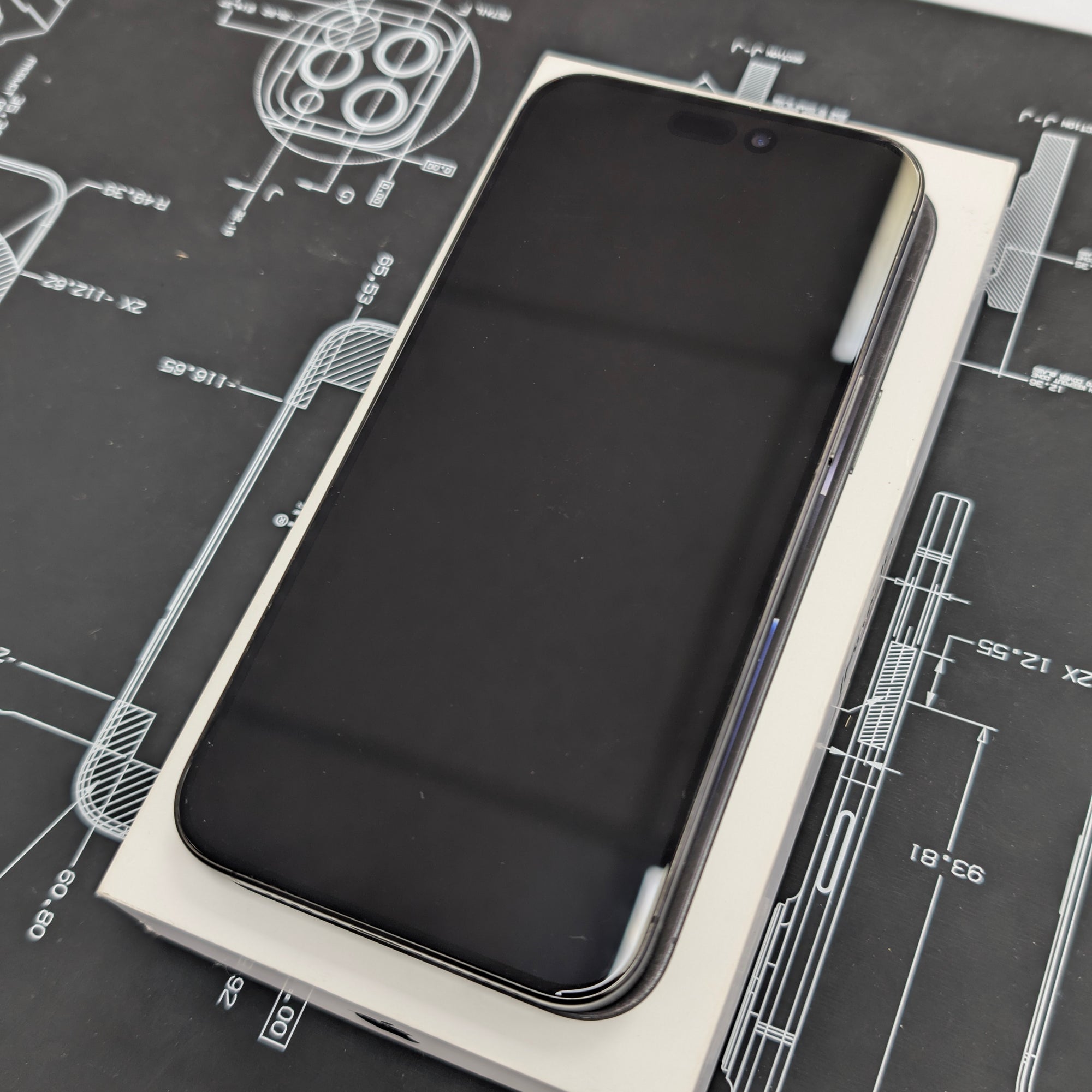 Apple iPhone 15 Pro Max 256GB Black Titanium - 93% Battery Health