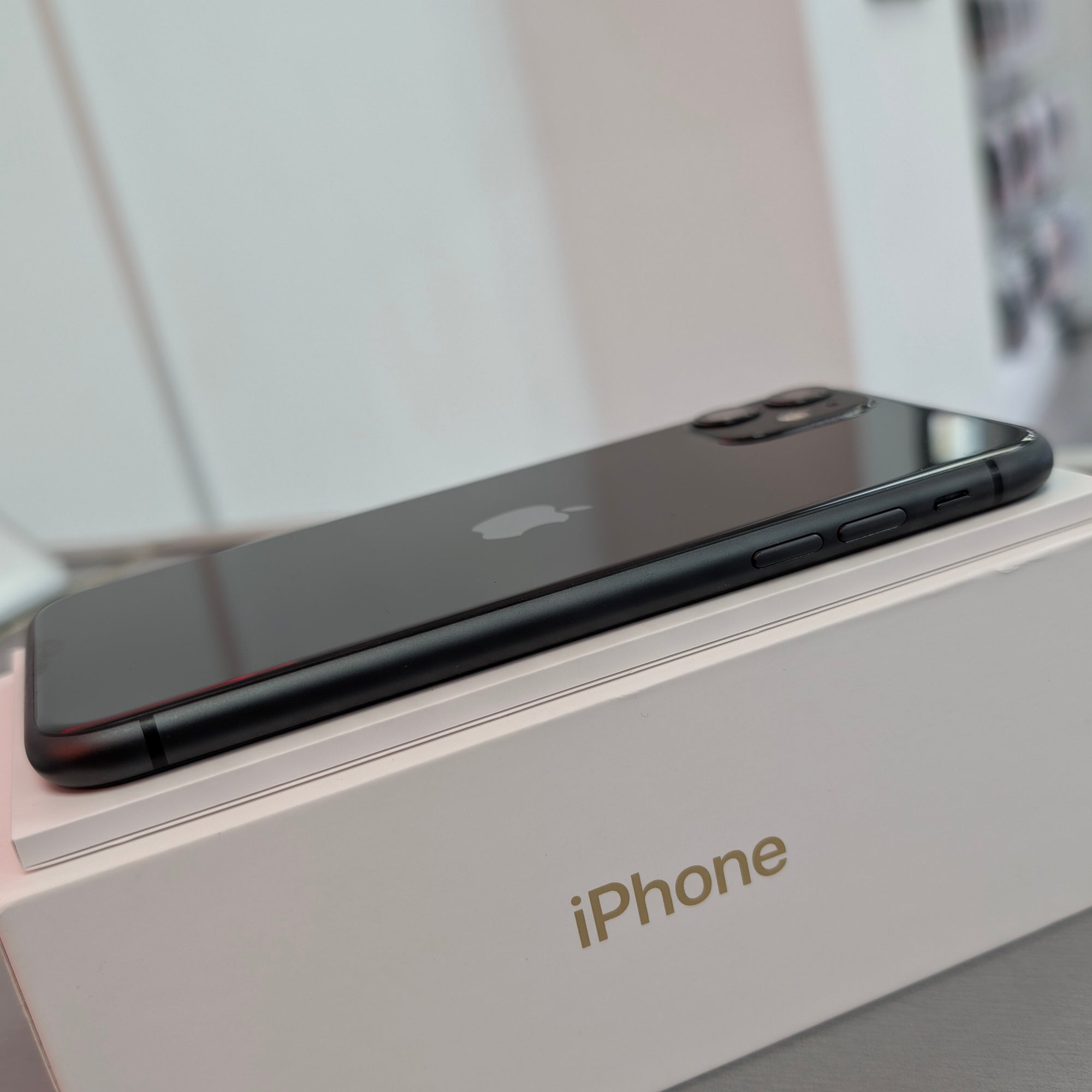 Apple iPhone 11 64GB Black Unlocked