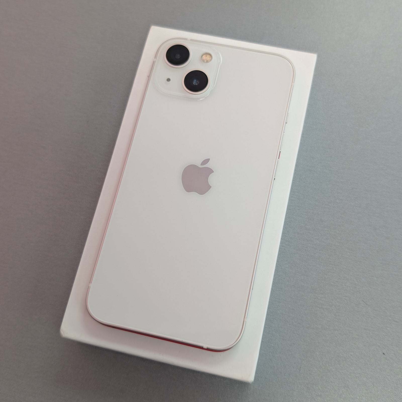 Apple iPhone 13 128GB White 100% Battery Health