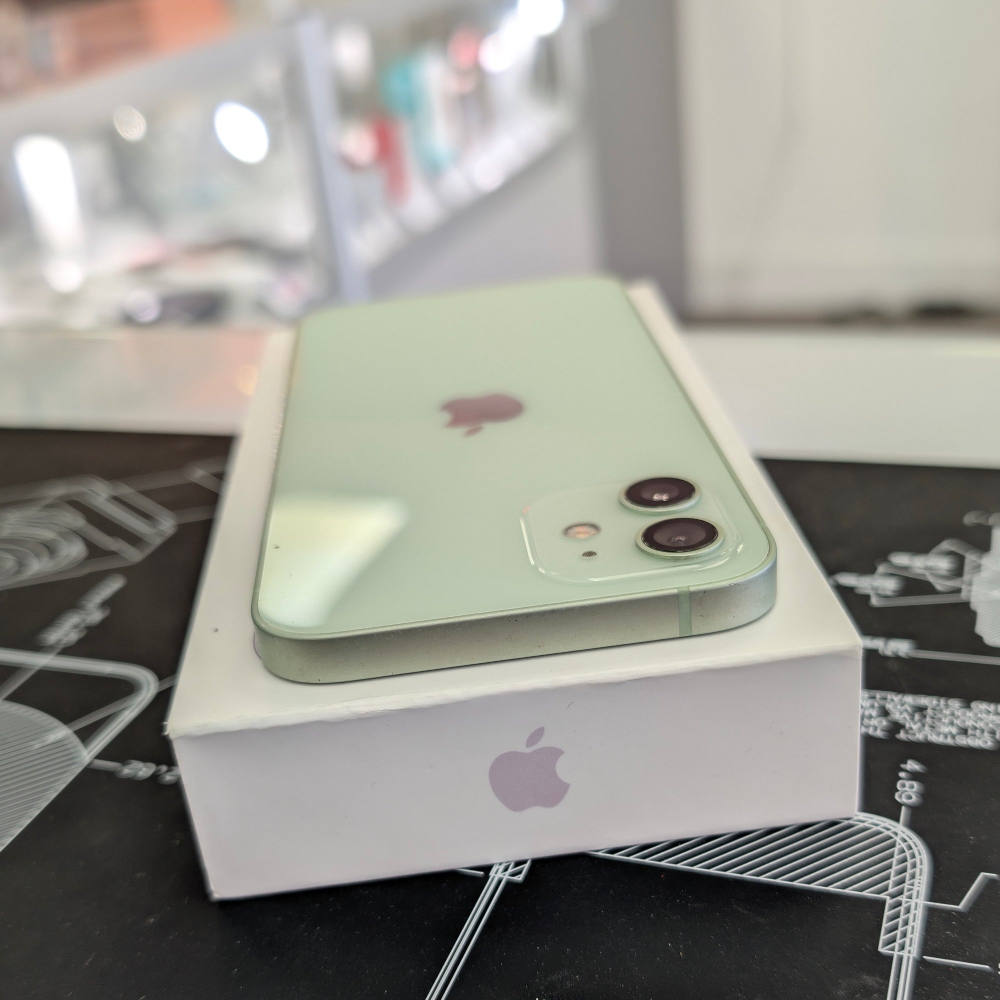 Apple iPhone 12 64GB Green Unlocked 100% Battery Health