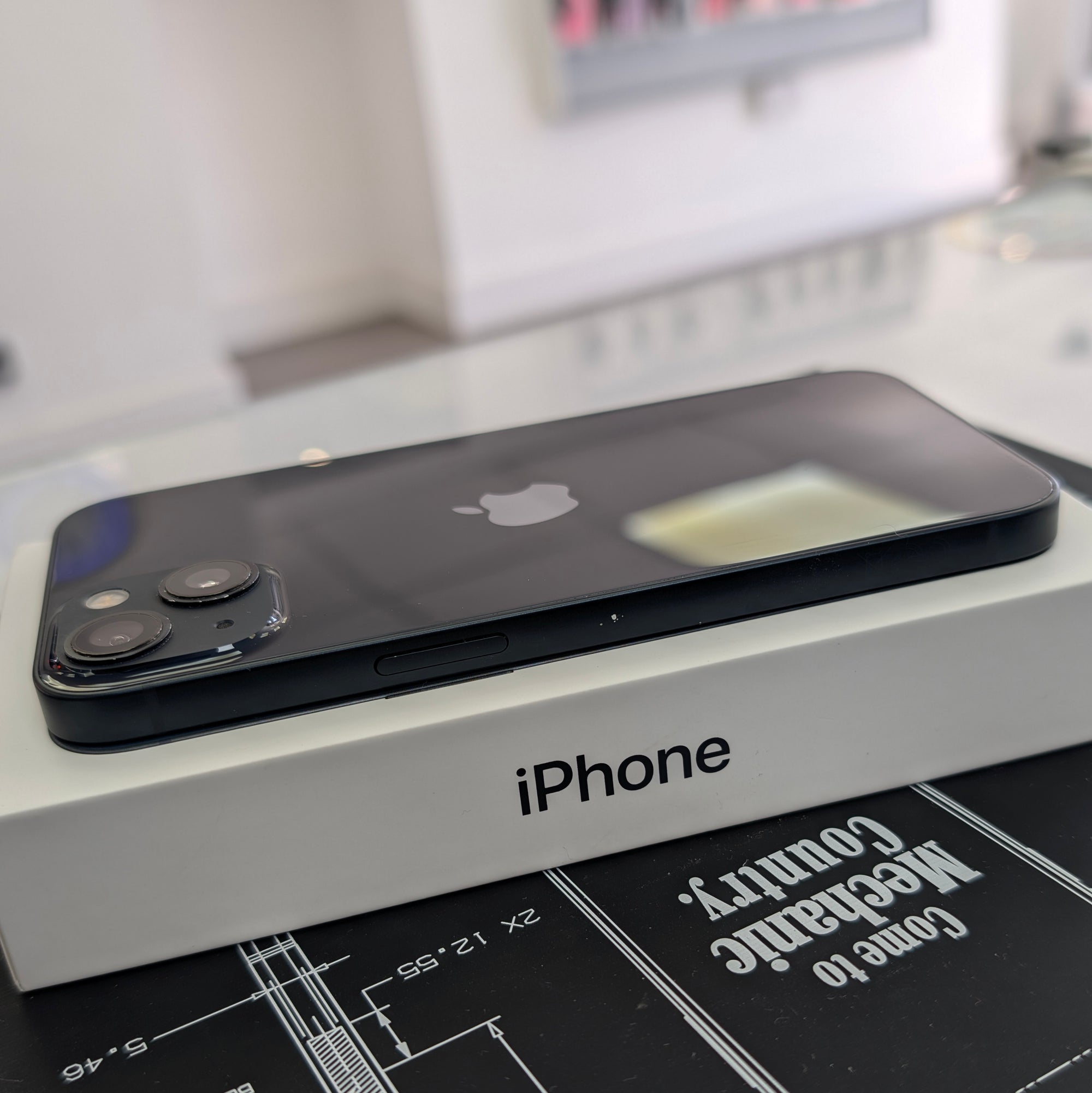 Apple iPhone 13 128GB Midnight