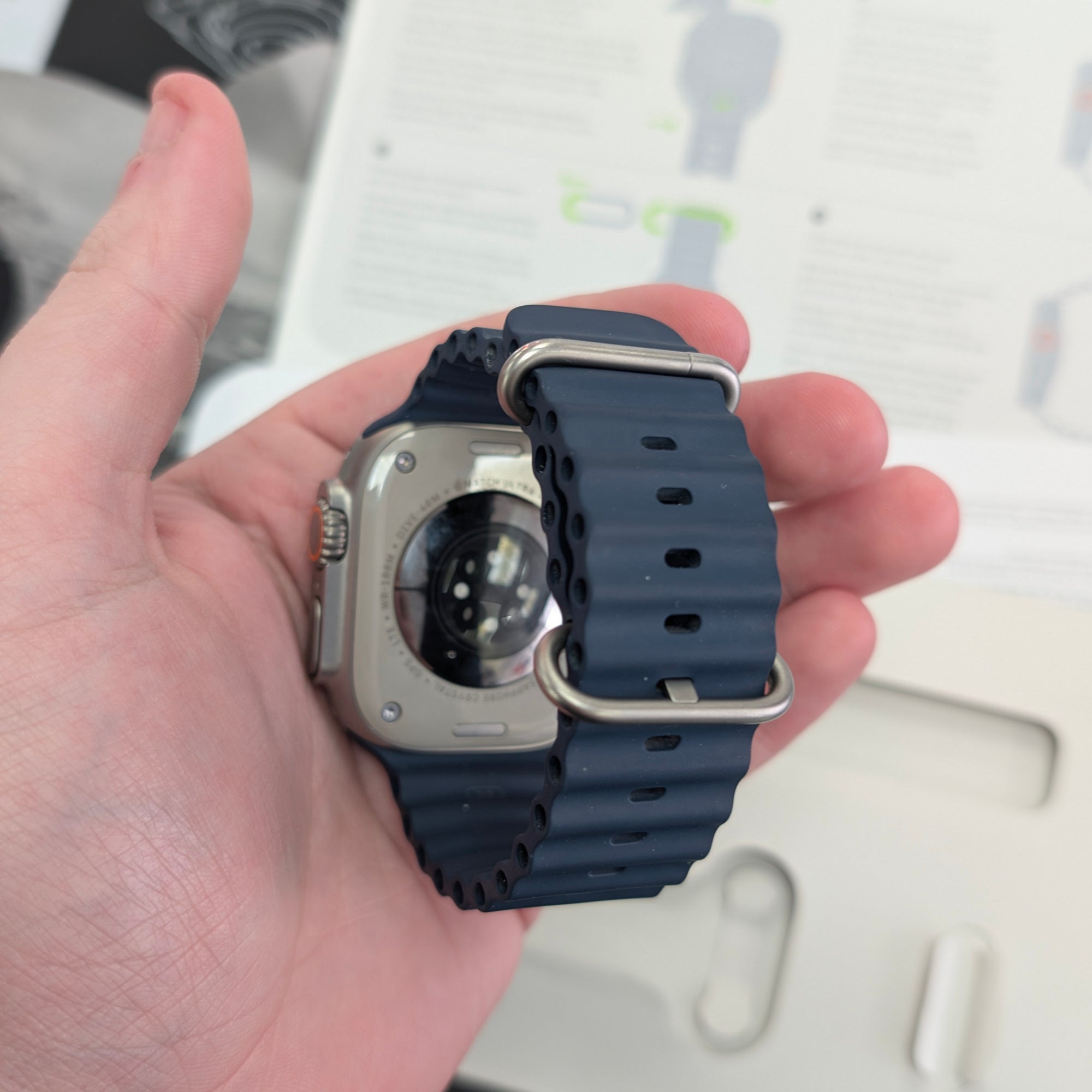 Apple Watch Ultra 2, 49mm GPS and Cellular - Titanium Case &amp; Blue Ocean Band