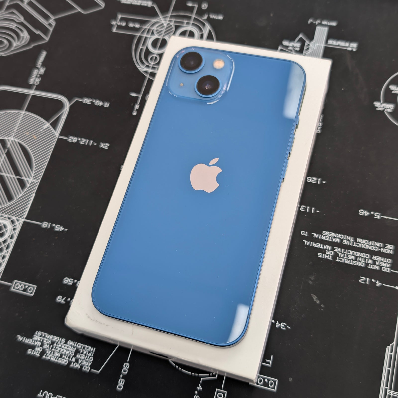 Apple iPhone 13 128GB Blue 100% Battery Health