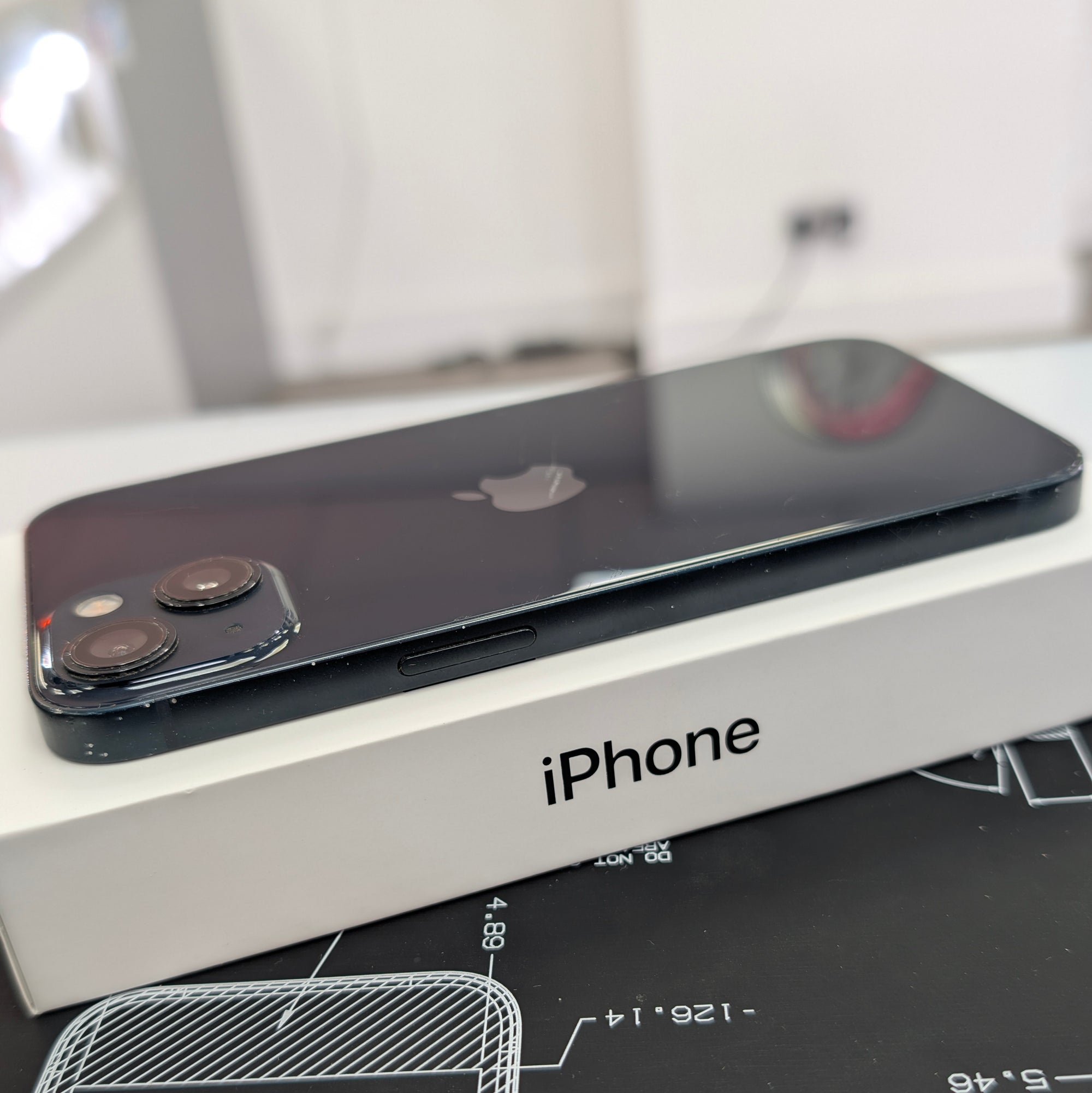 Apple iPhone 13 128GB Midnight 100% Battery