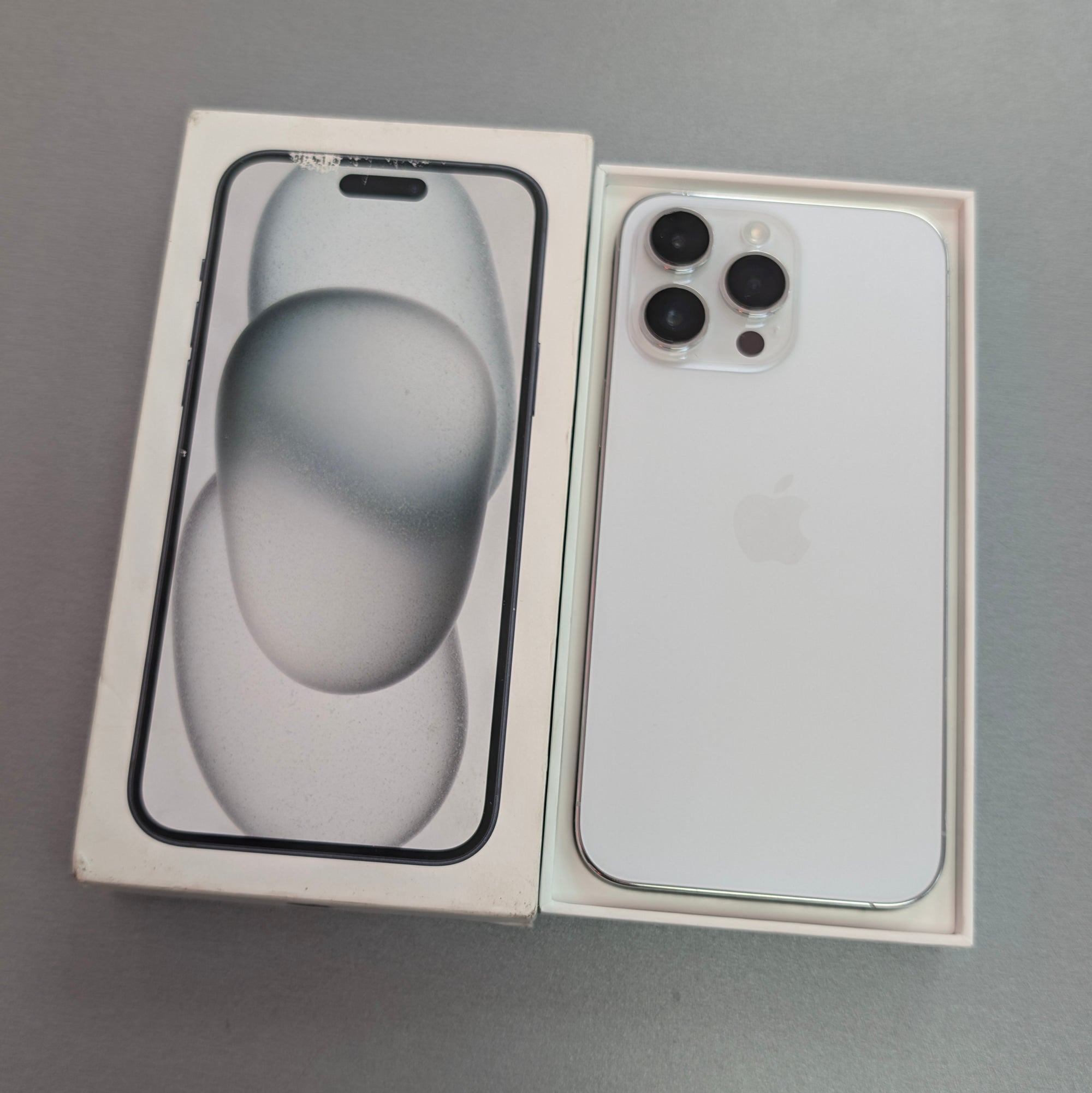 iPhone 14 Pro Max White 128GB - 100% Battery Health