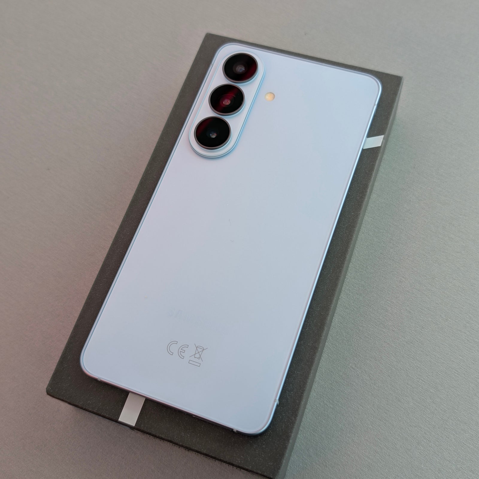 Samsung Galaxy S26 256GB Blue
