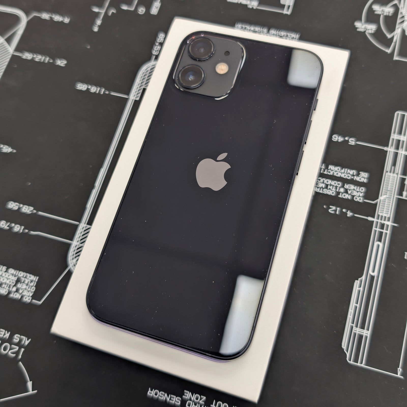 Apple iPhone 12 Mini 64GB Black - 100% Health Battery