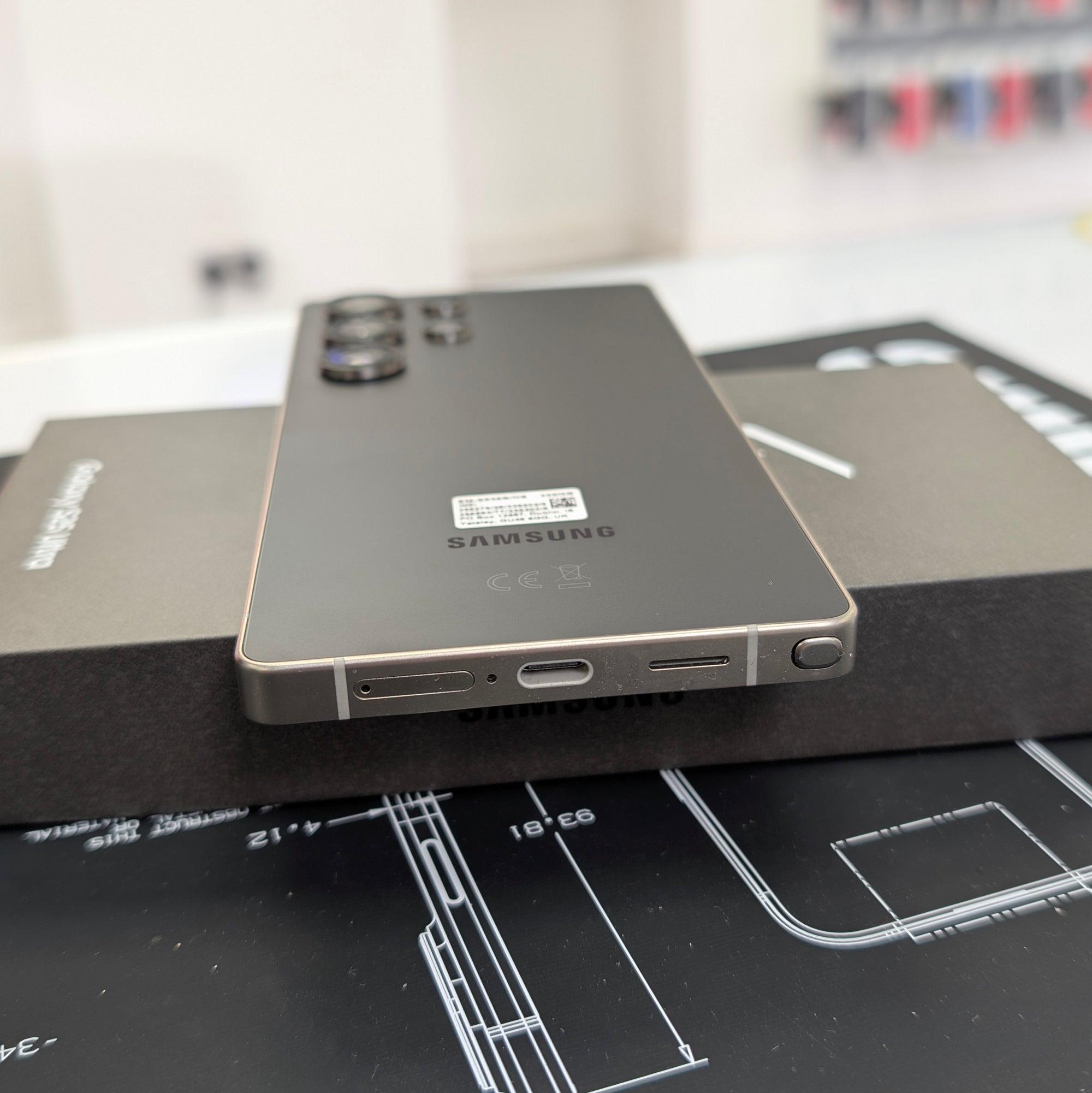 Samsung Galaxy S25 Ultra 256GB Titanium Black - Ex Display