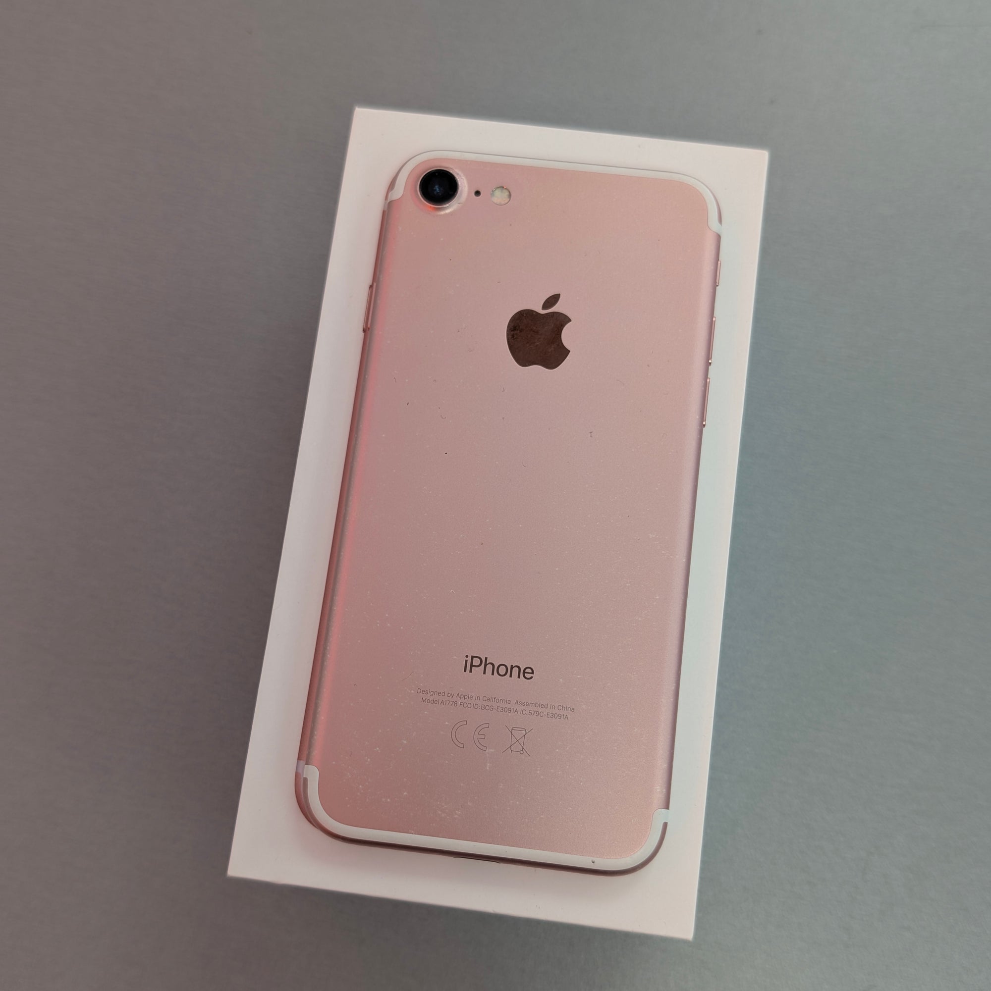 Apple iPhone 7 128GB Rose Gold Unlocked