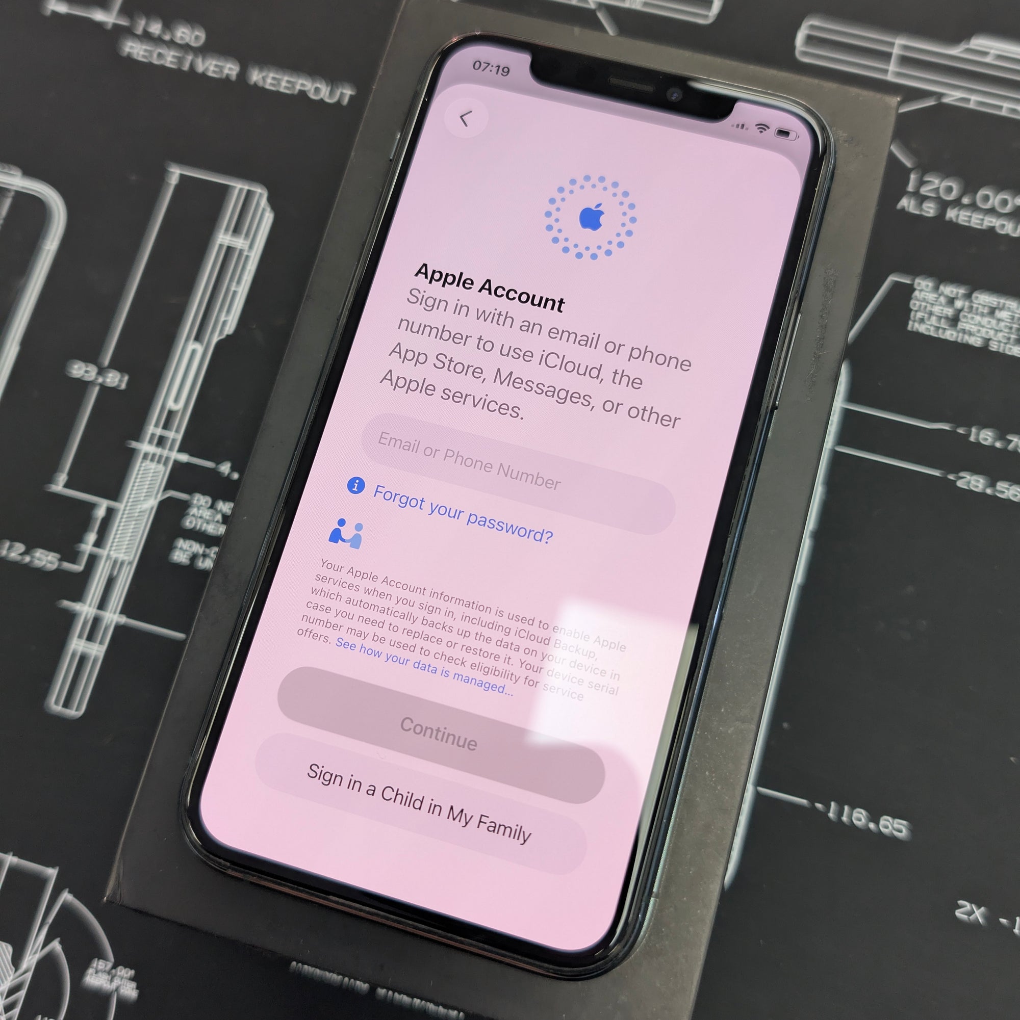 Apple iPhone 11 Pro Midnight Green 64GB -100% Battery Health