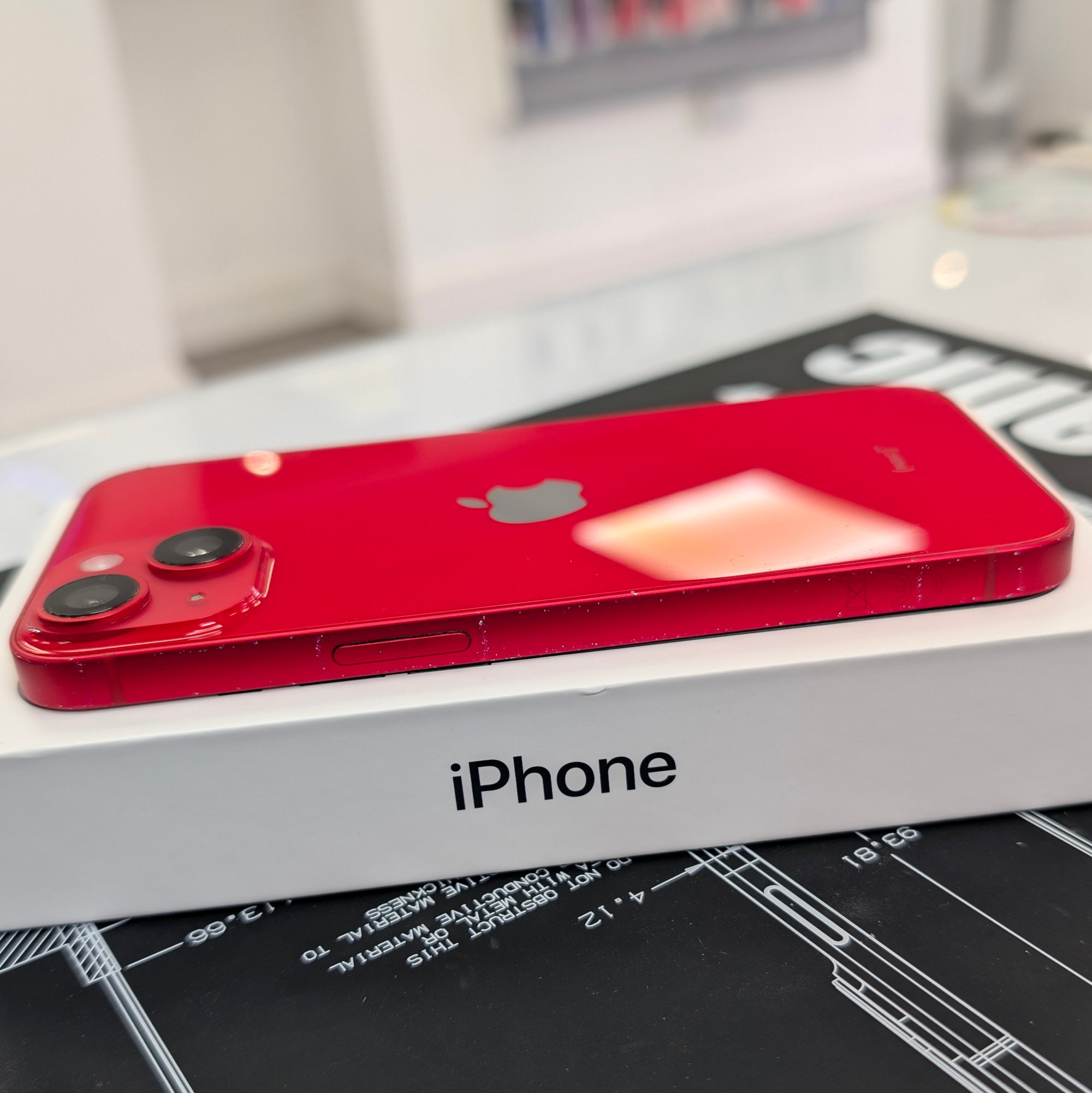 Apple iPhone 14 128GB - Red &amp; 100% Battery Health