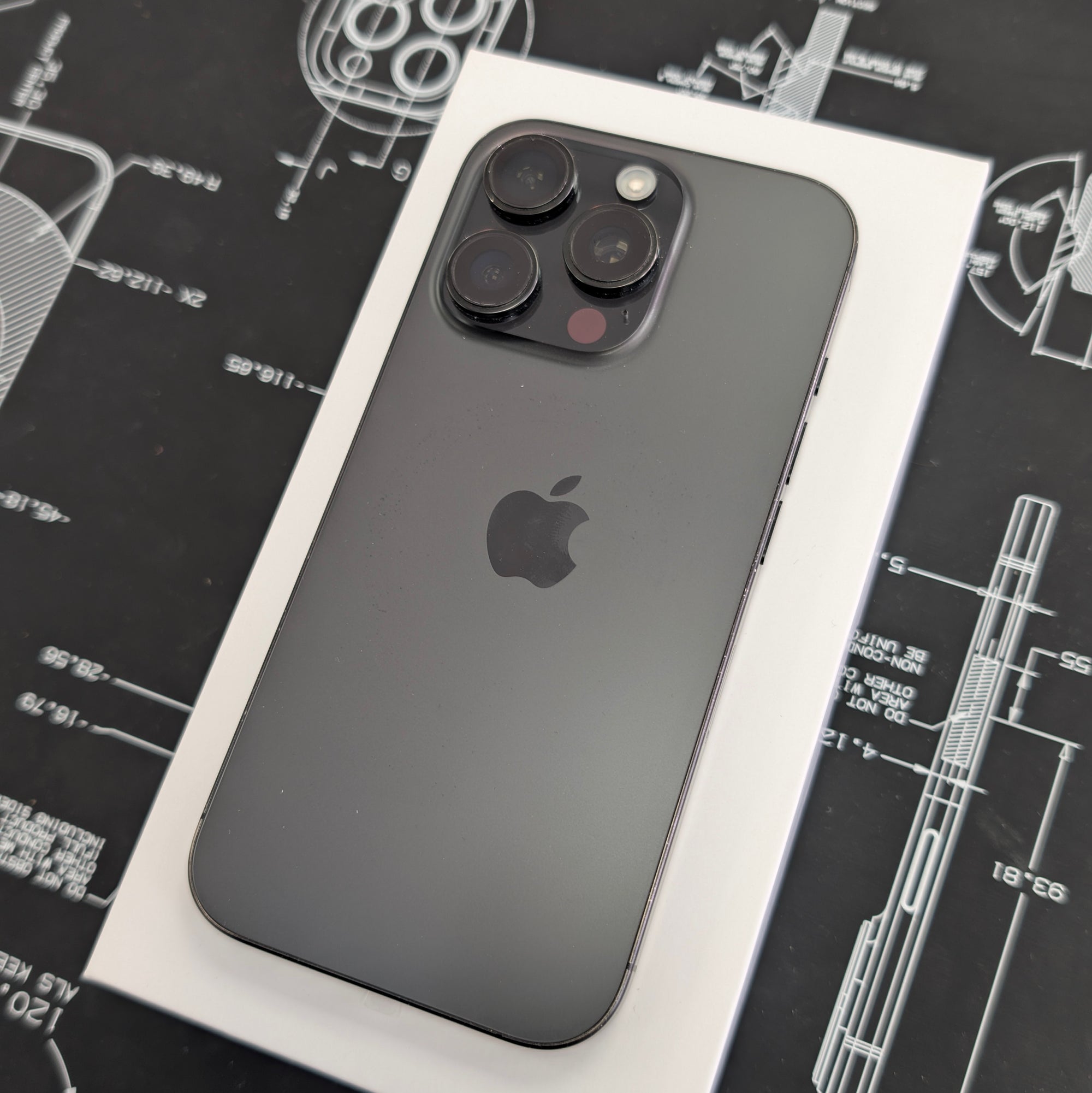 Apple iPhone 16 Pro Black Titanium 128GB - Original 91% Battery Health