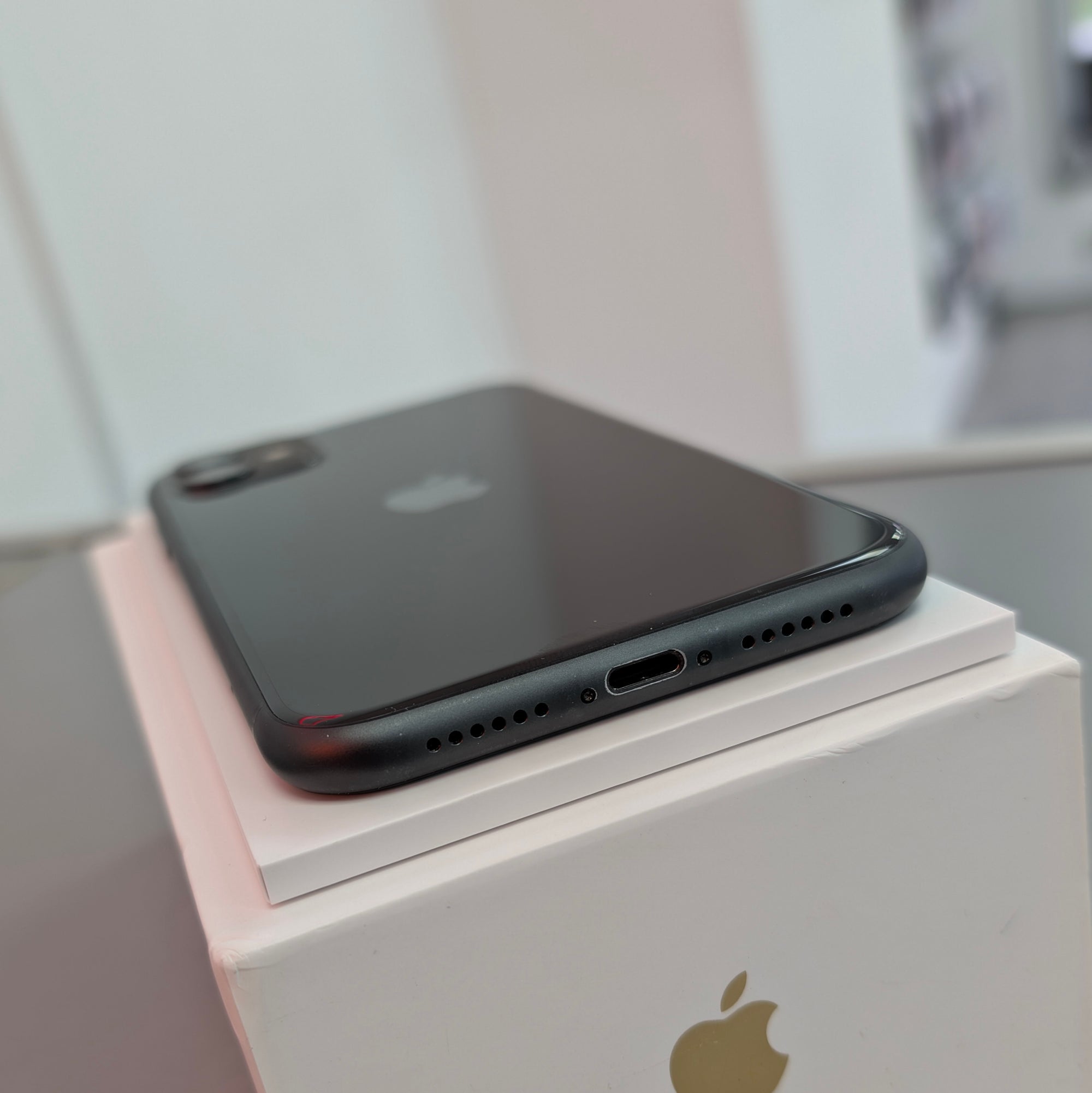 Apple iPhone 11 64GB Black Unlocked