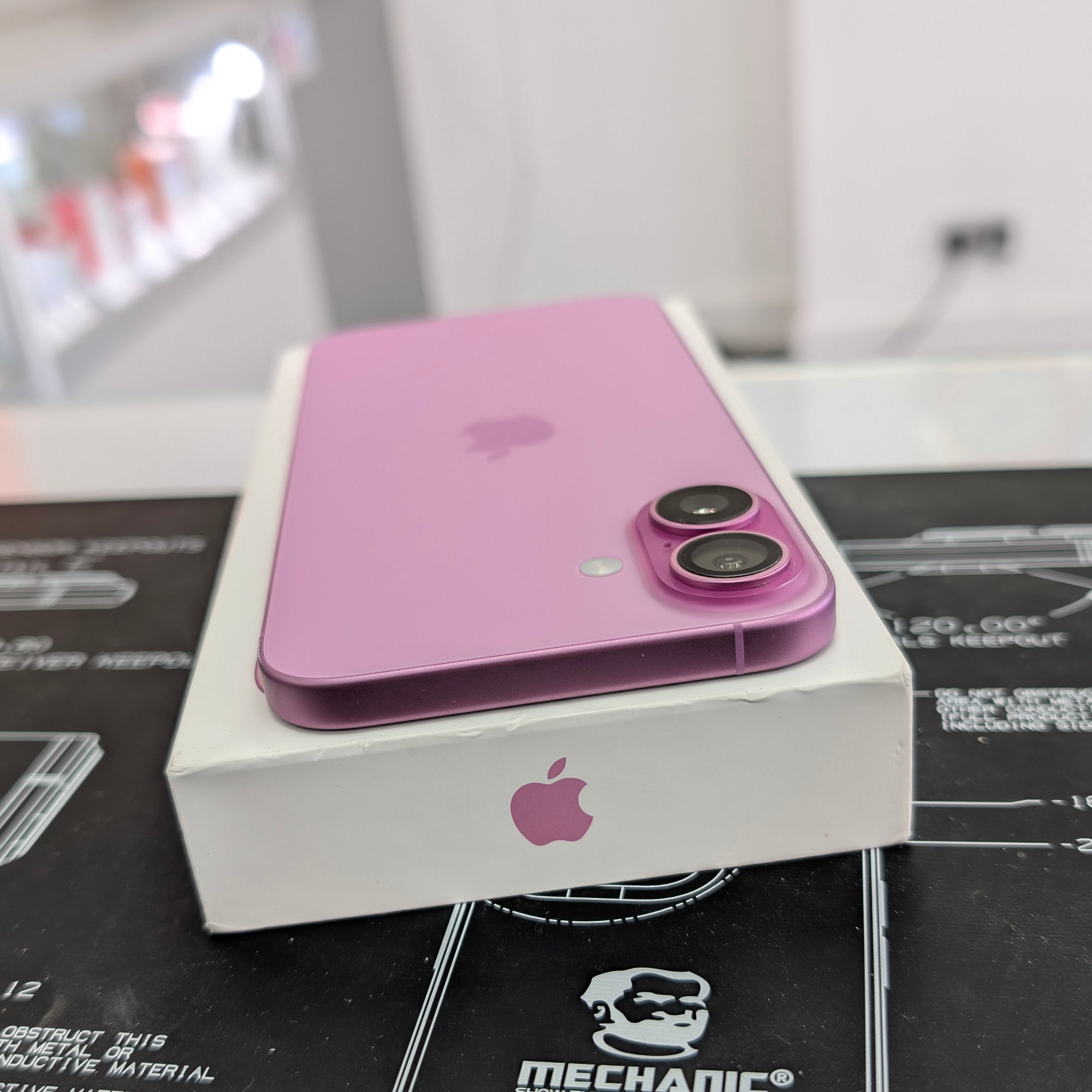 Apple iPhone 16 Plus 128GB Pink 100% Battery Health