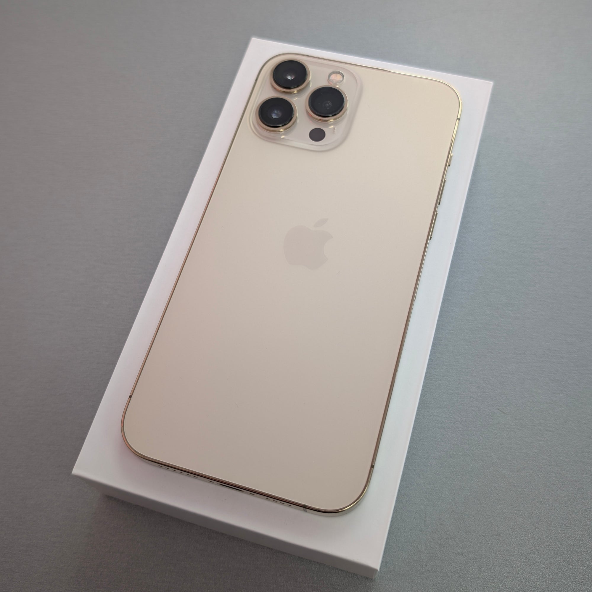 Apple iPhone 13 Pro Max 6.7” 128GB Gold - 100% Battery Health