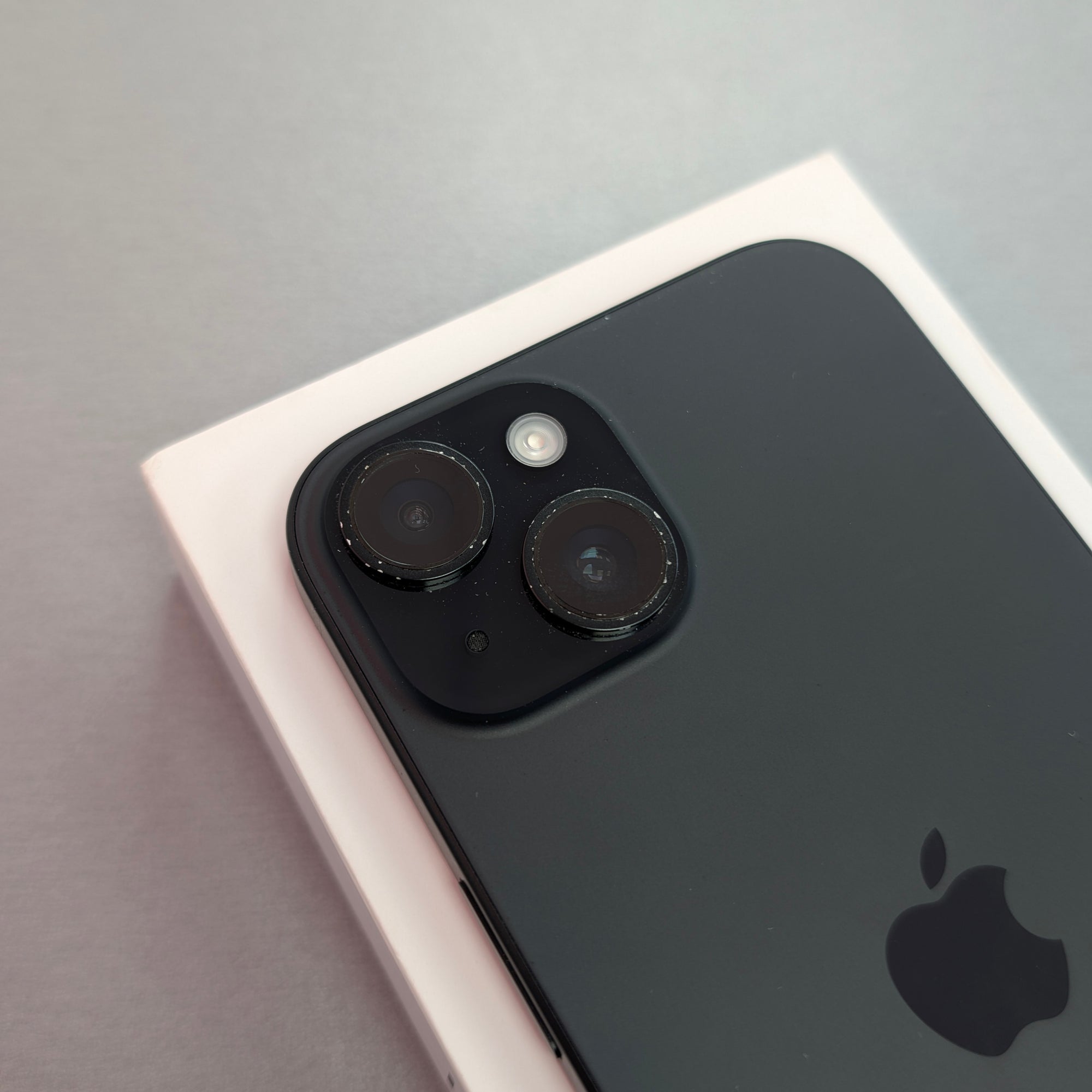 Apple iPhone 15 128GB Black - 88% Battery Health