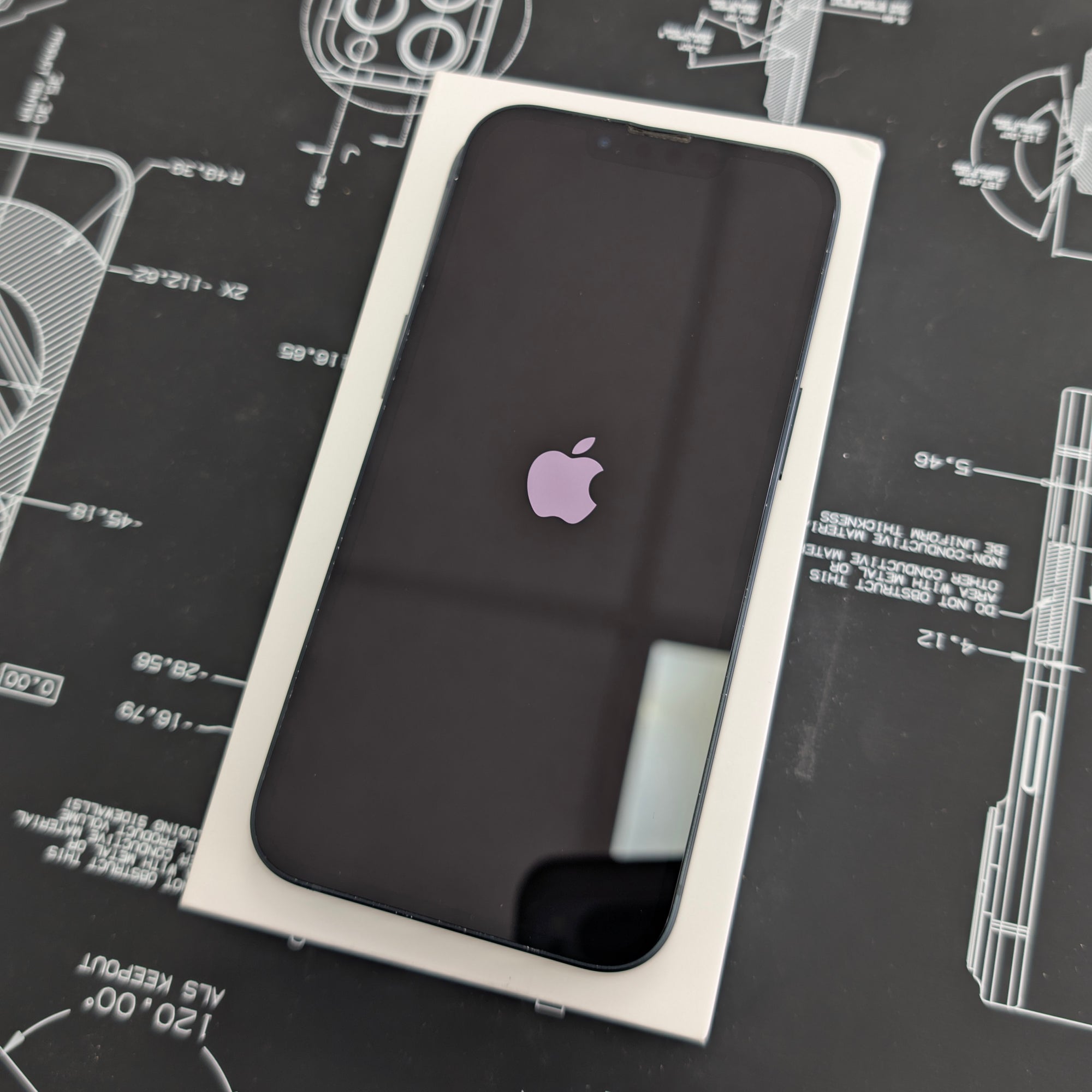 Apple iPhone 13 128GB Midnight